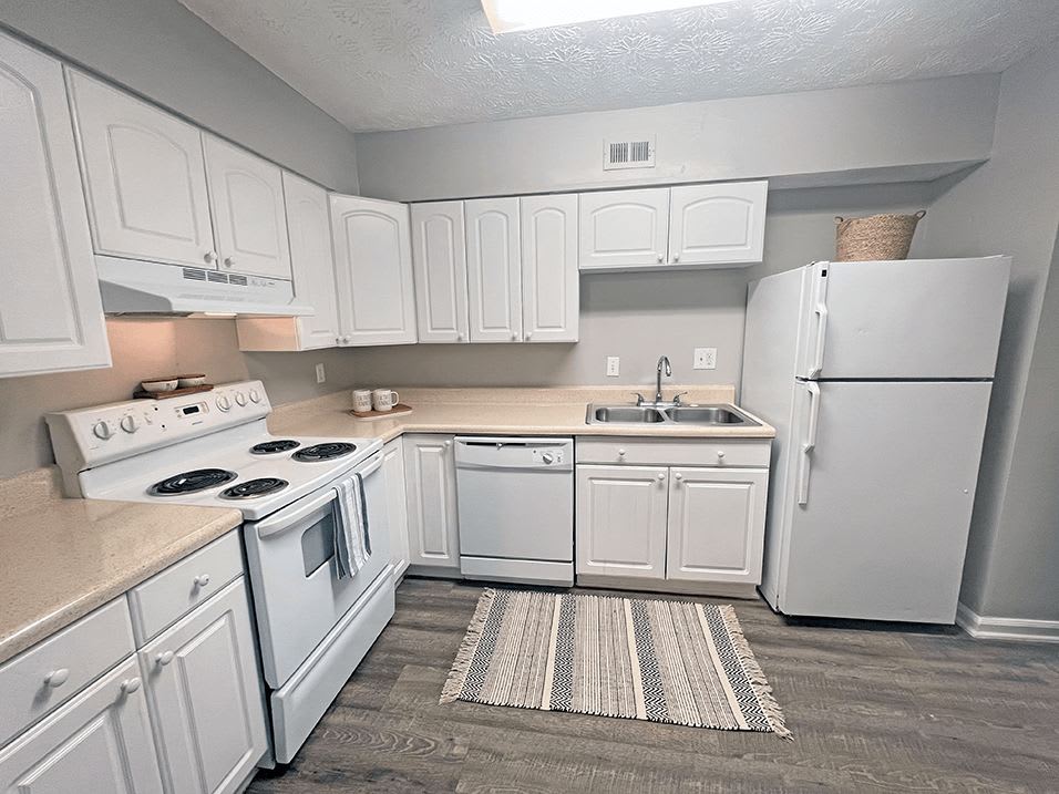 Pine Grove Apartments – photo 4