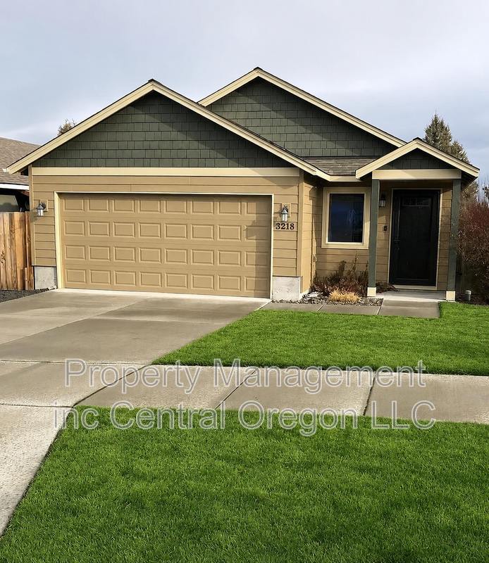 3218 NE Spring Creek Pl – photo 1