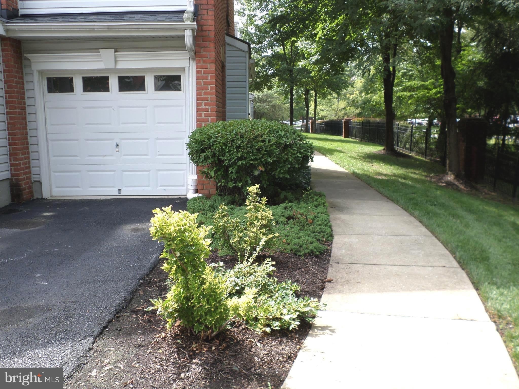 10808 WARFIELD Place – photo 3