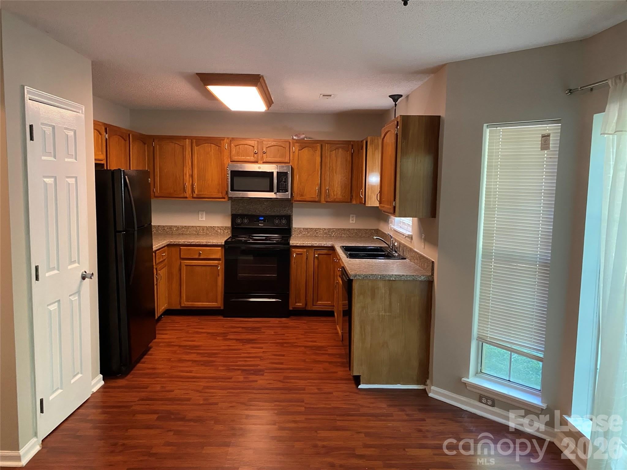 3511 Frostmoor Place – photo 3