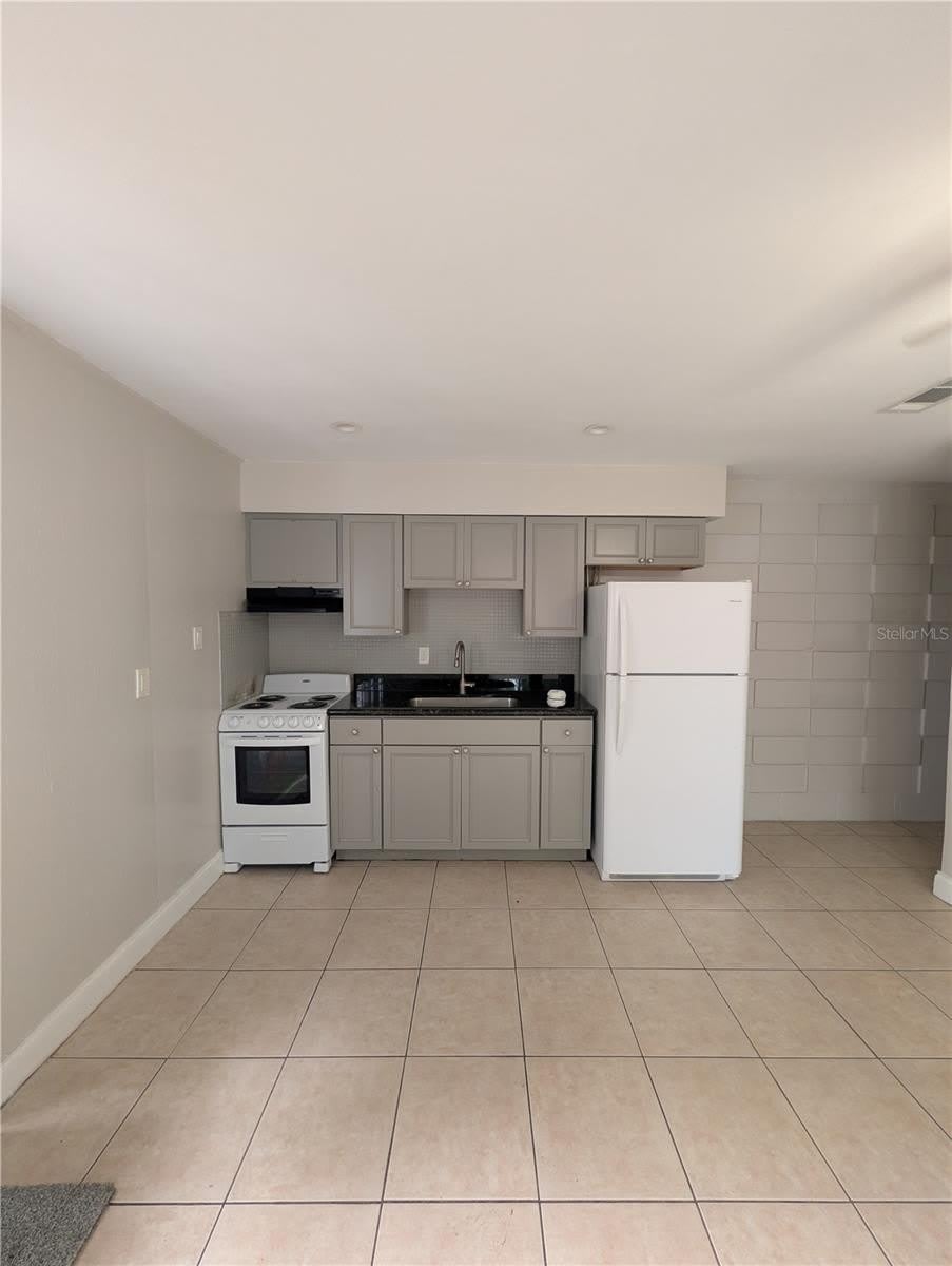 803 NW 40TH Avenue – photo 5