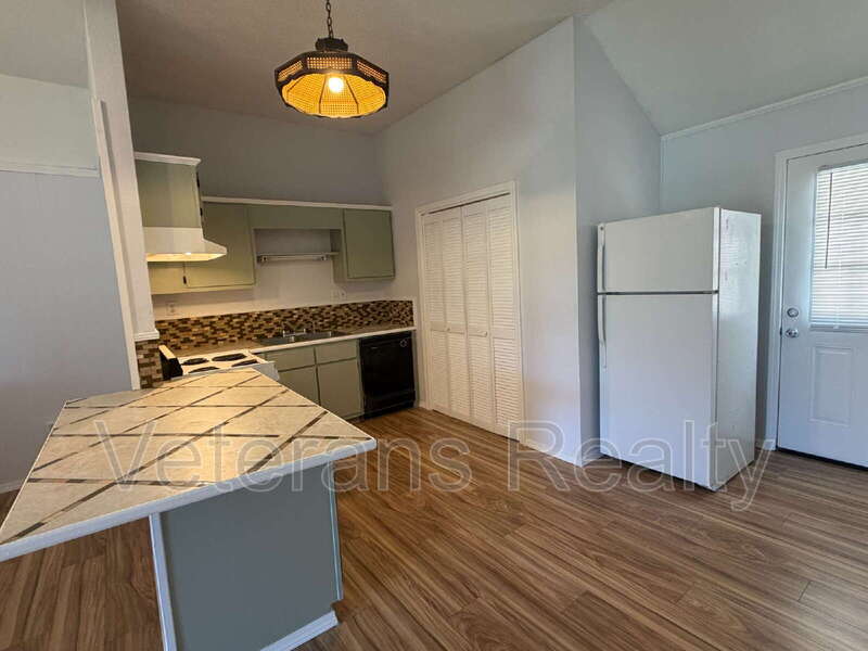 18024 Bert Street – photo 3