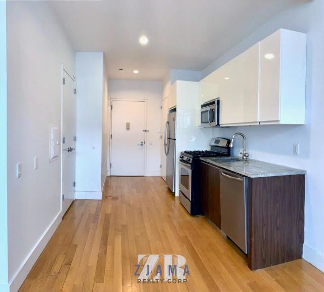 836 Bergen Street – photo 3