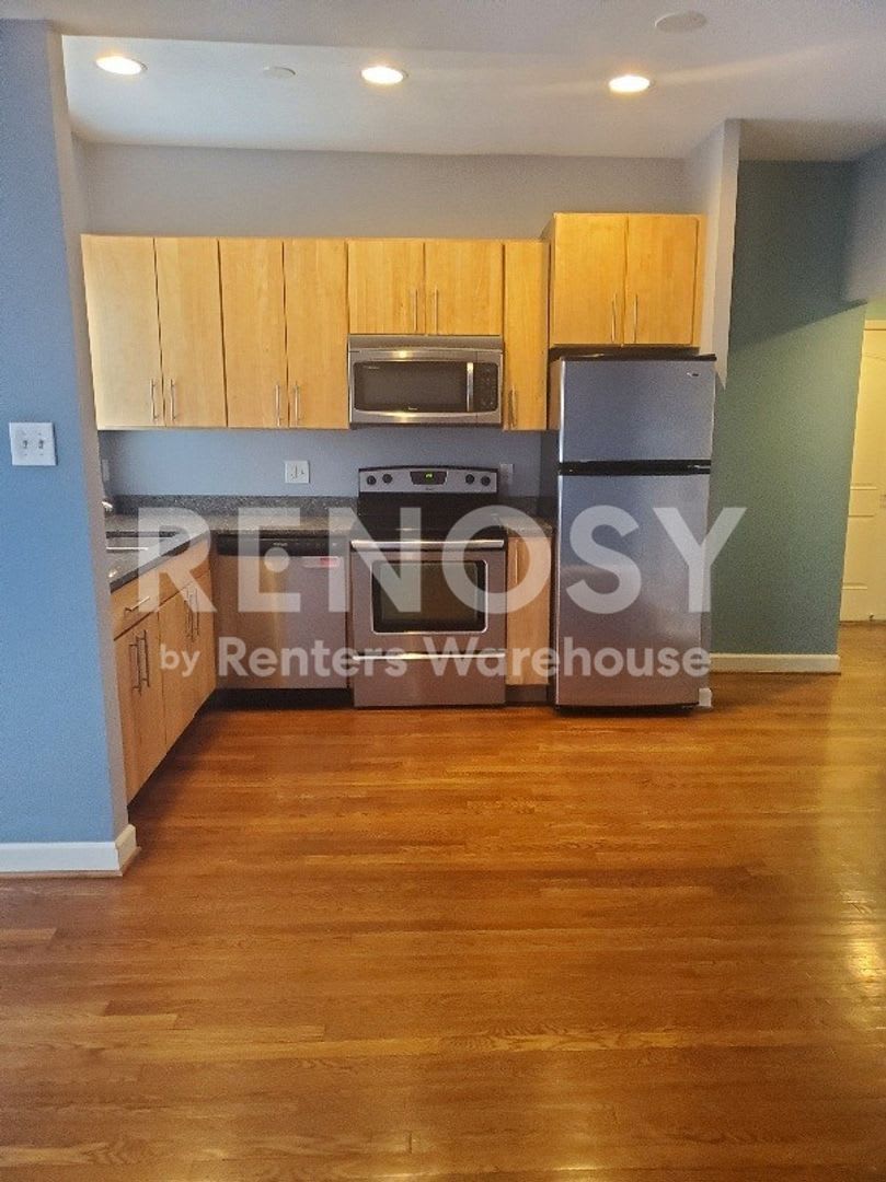 Updated 1 Bedroom 1 Bath Condo in the Central West End – photo 3
