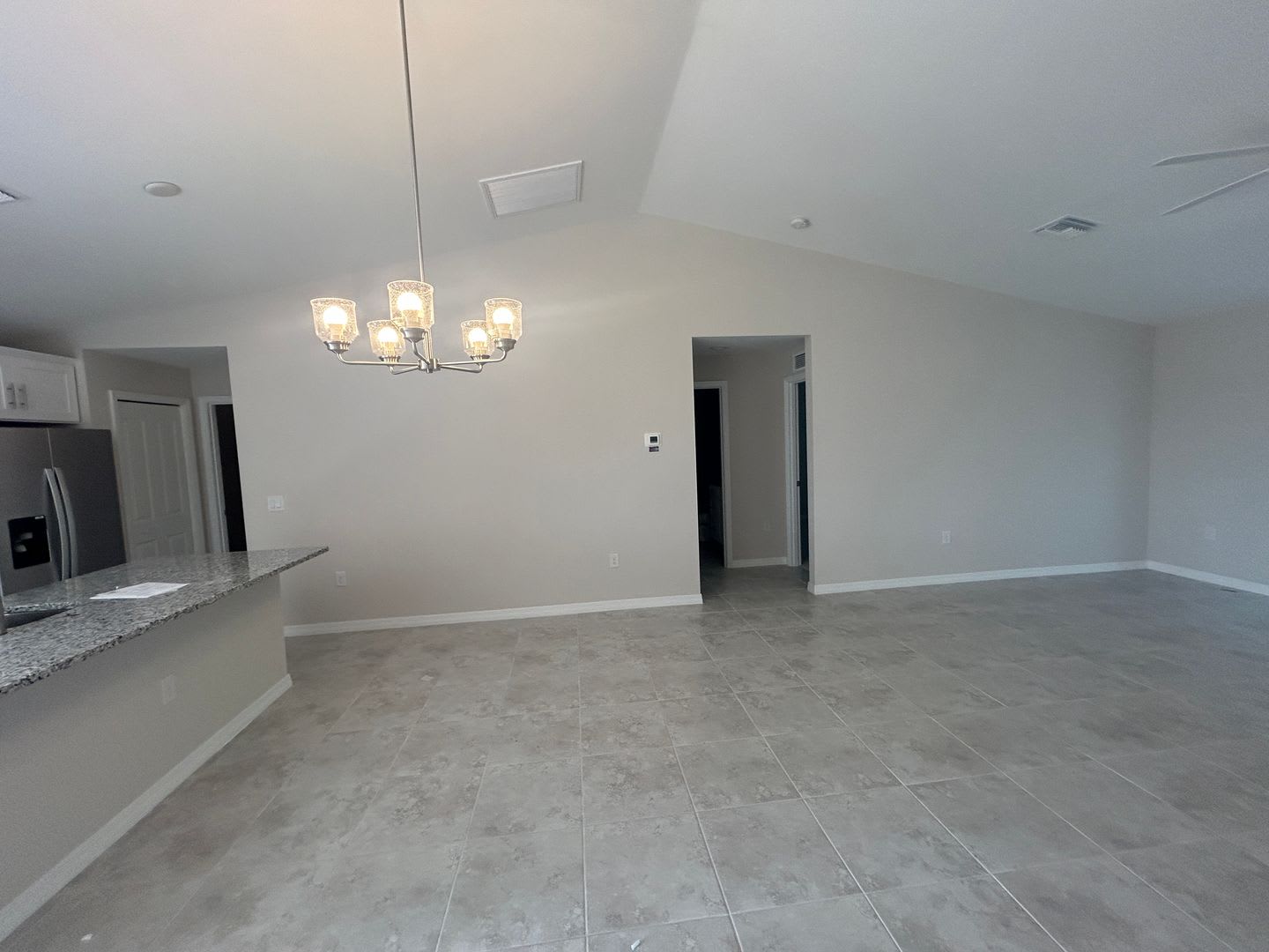 Brand New 4 2 Never Lived In – photo 3