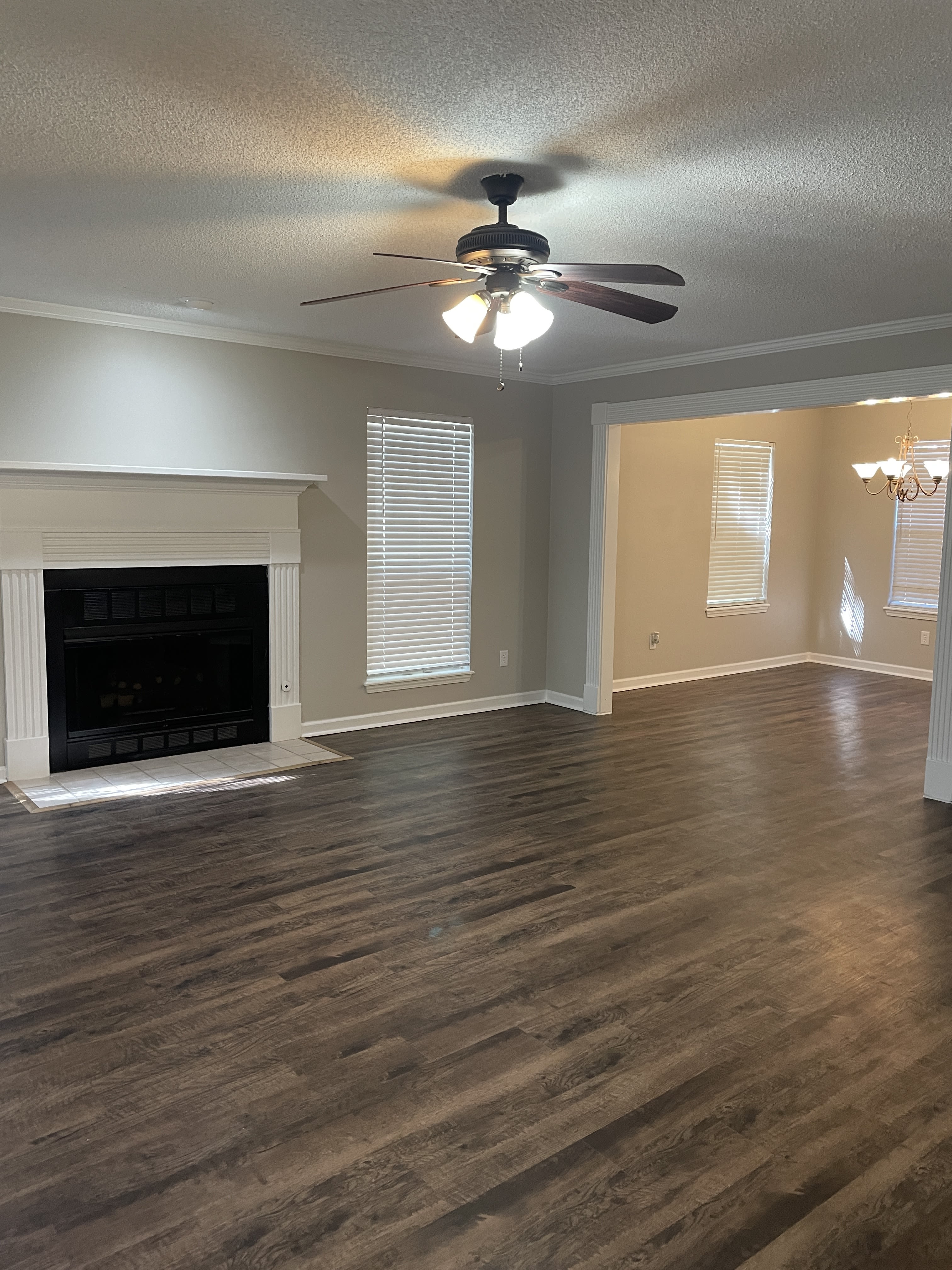 1913 Debswood Dr – photo 4