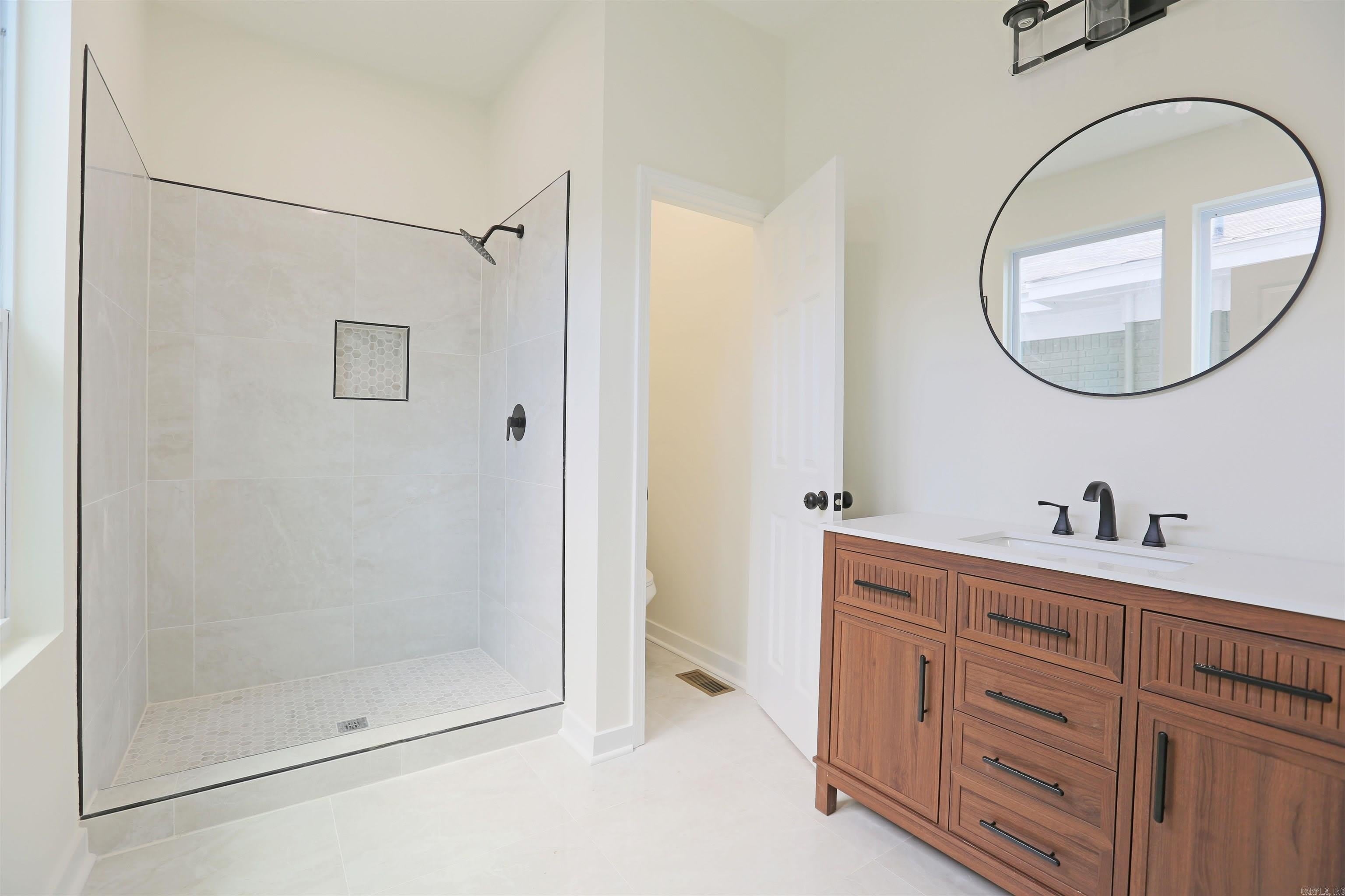 1006 S Cross Street – photo 5