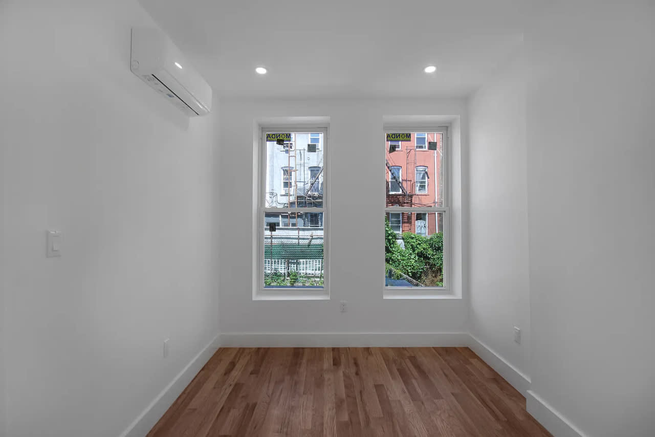1487 Madison St Apt 49G – photo 2