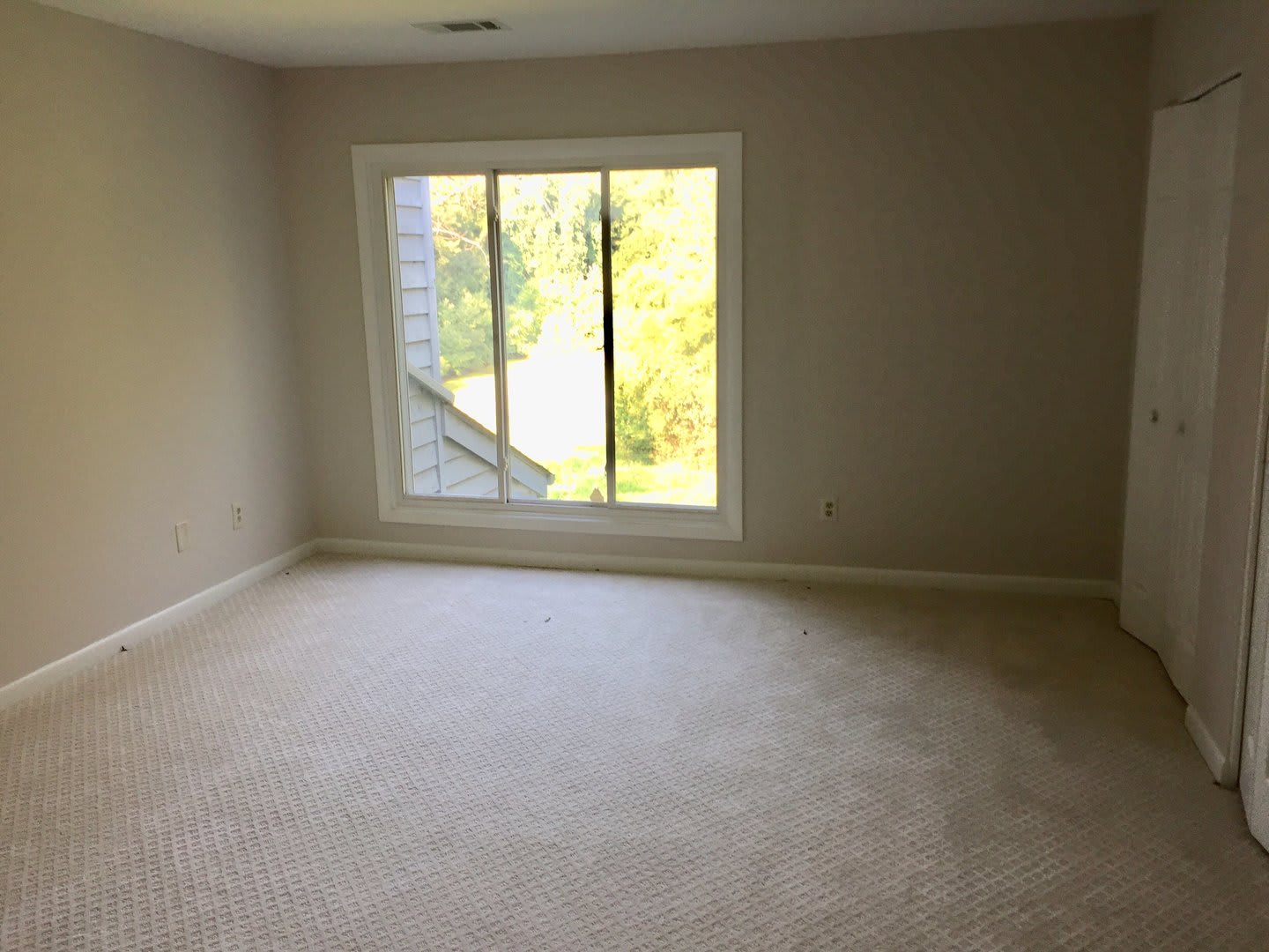 Townhouse minutes from Wake Forest University! MOVE IN SPECIAL!! – photo 2