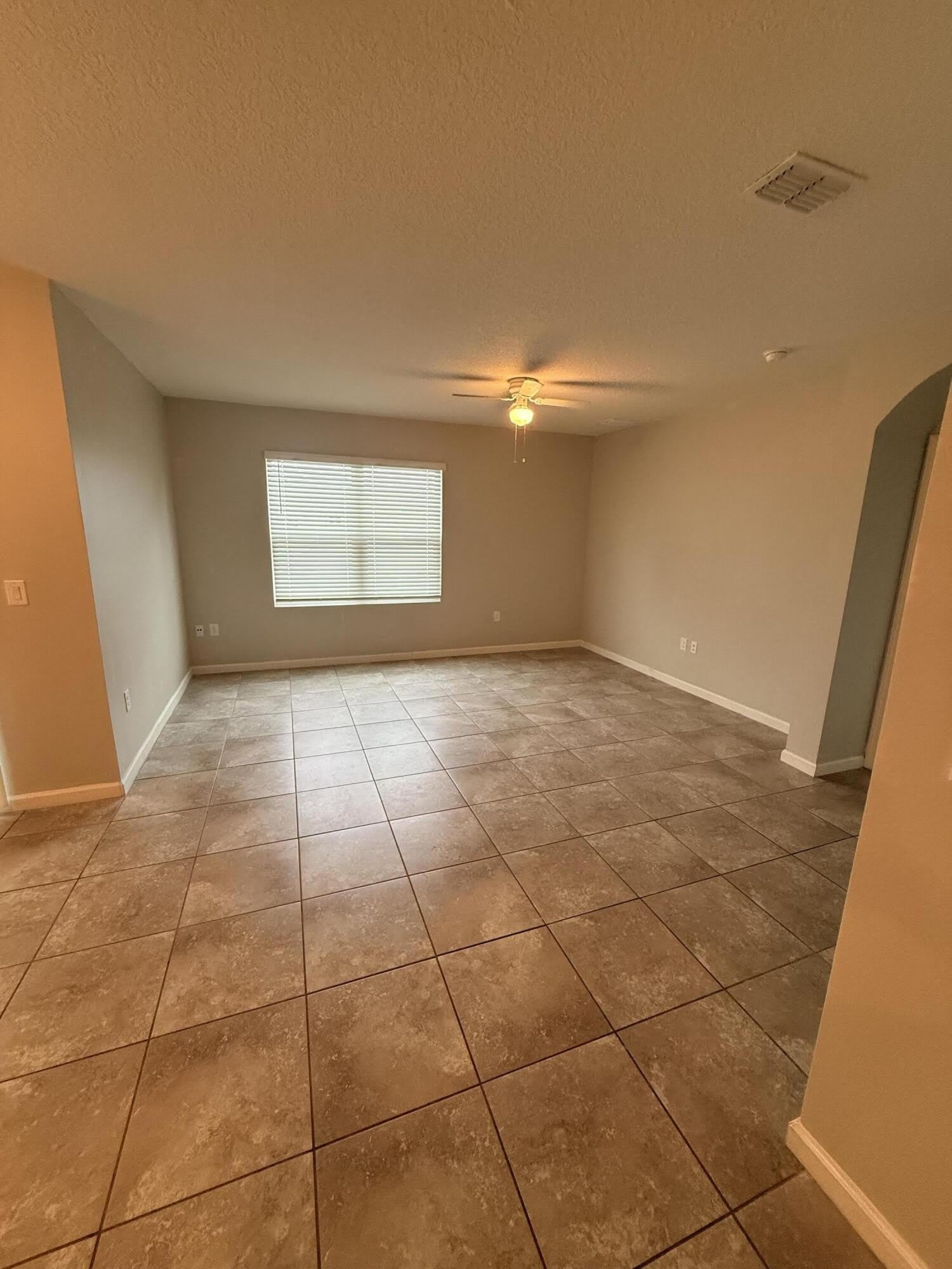 619 SW Post Terrace – photo 2