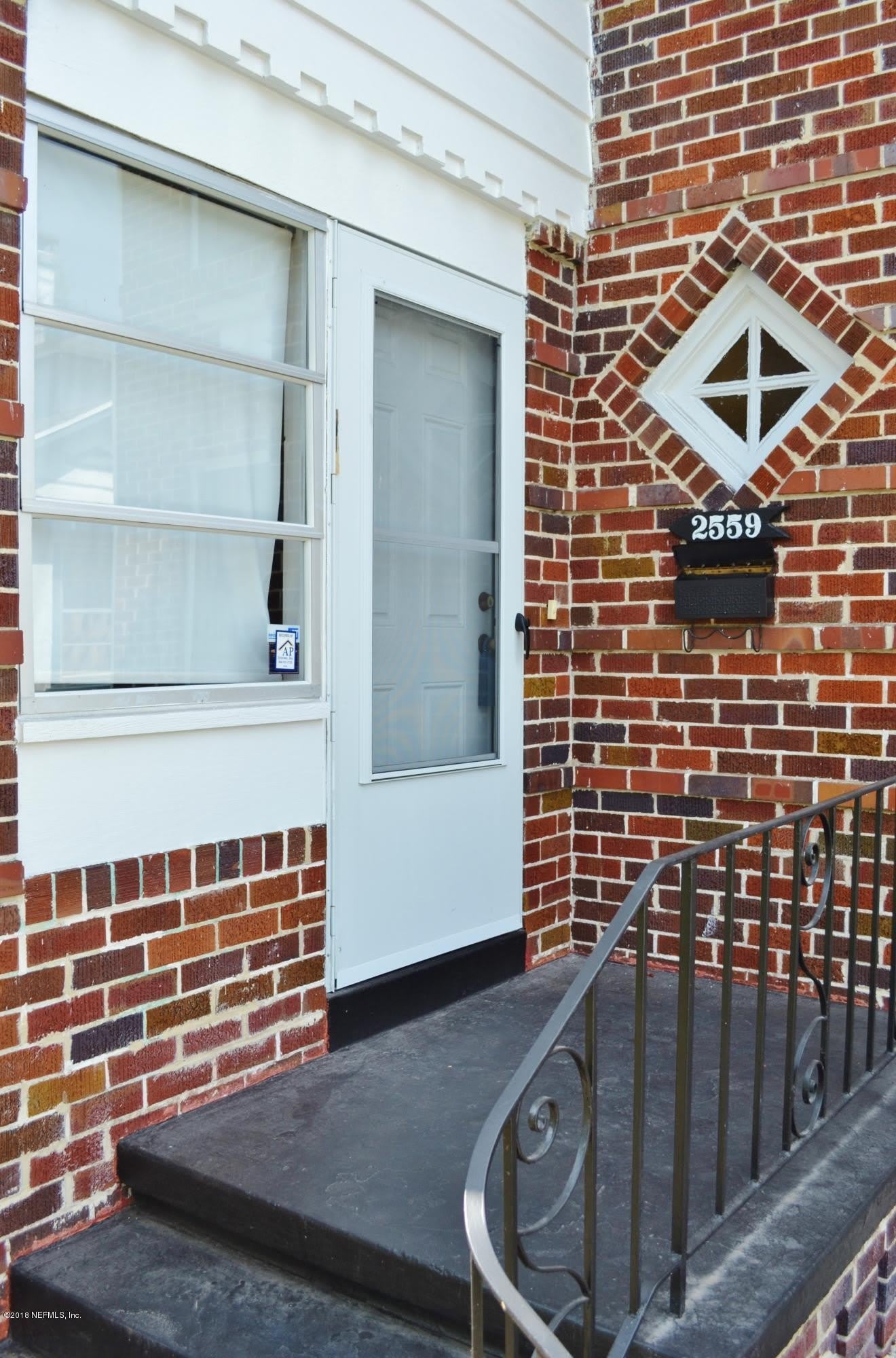 2559 DELLWOOD Avenue – photo 2