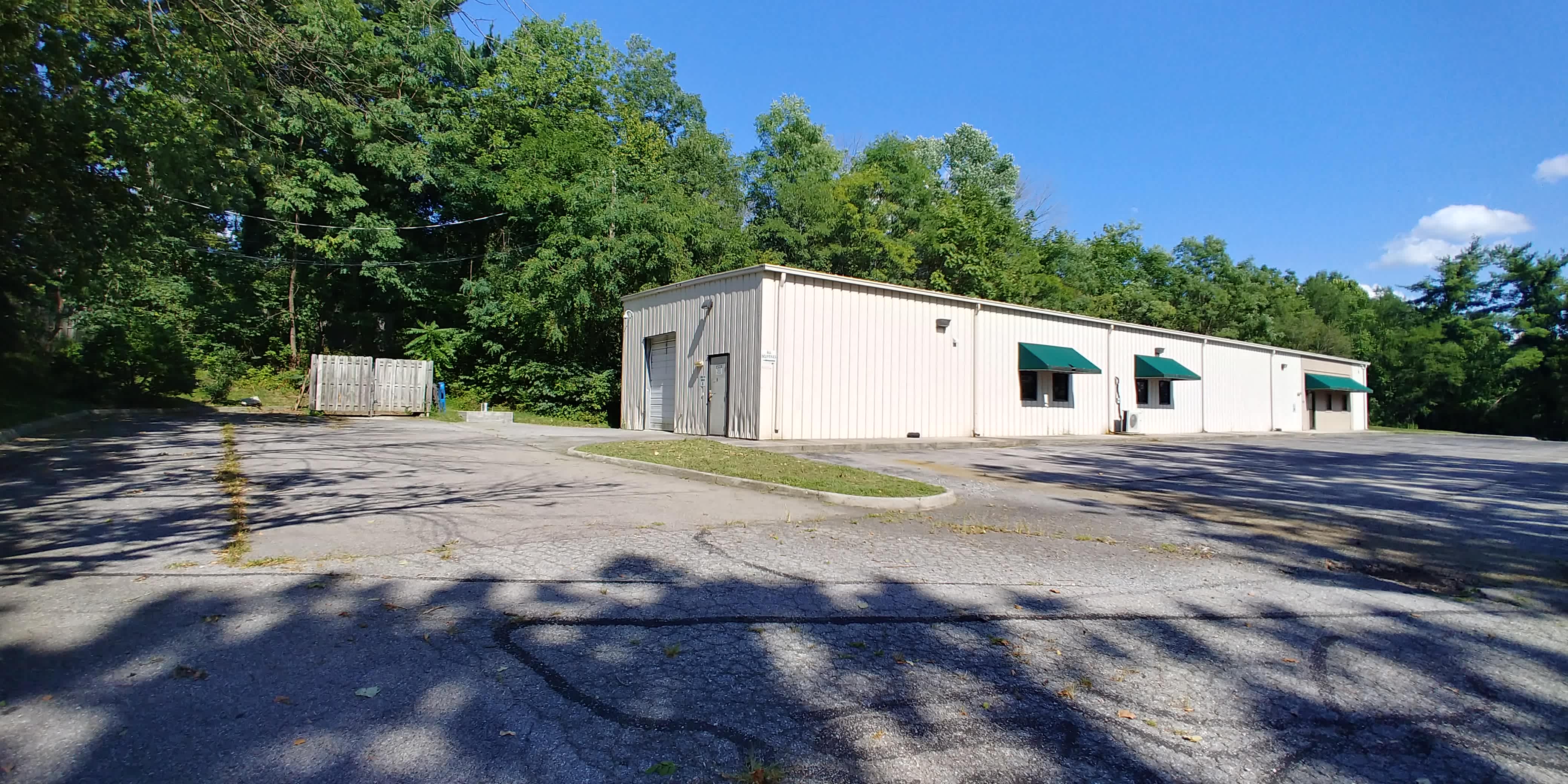 7575 Robertson Ln – photo 3