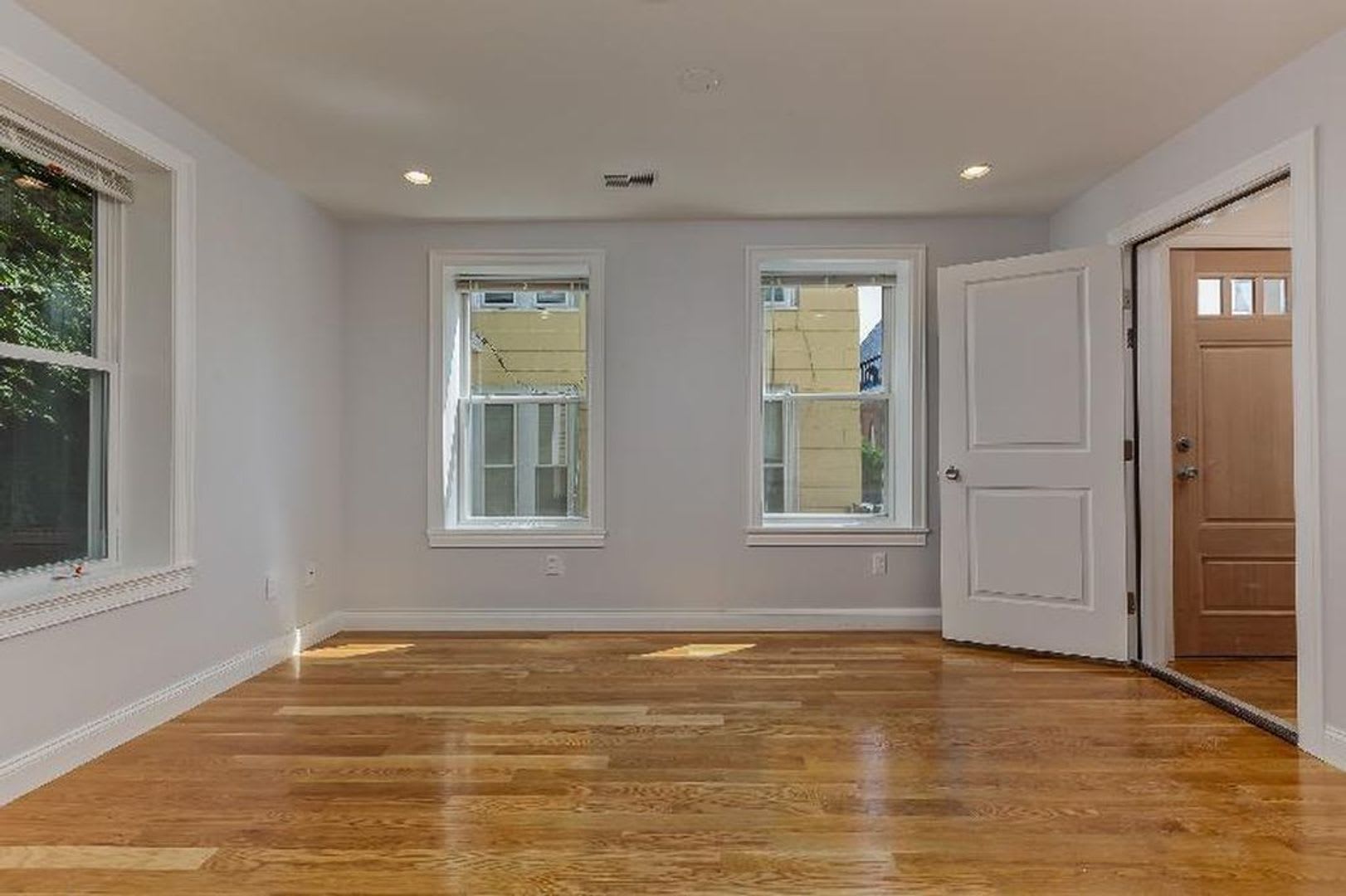 715 Parker St #5E Boston MA 02120 – photo 2