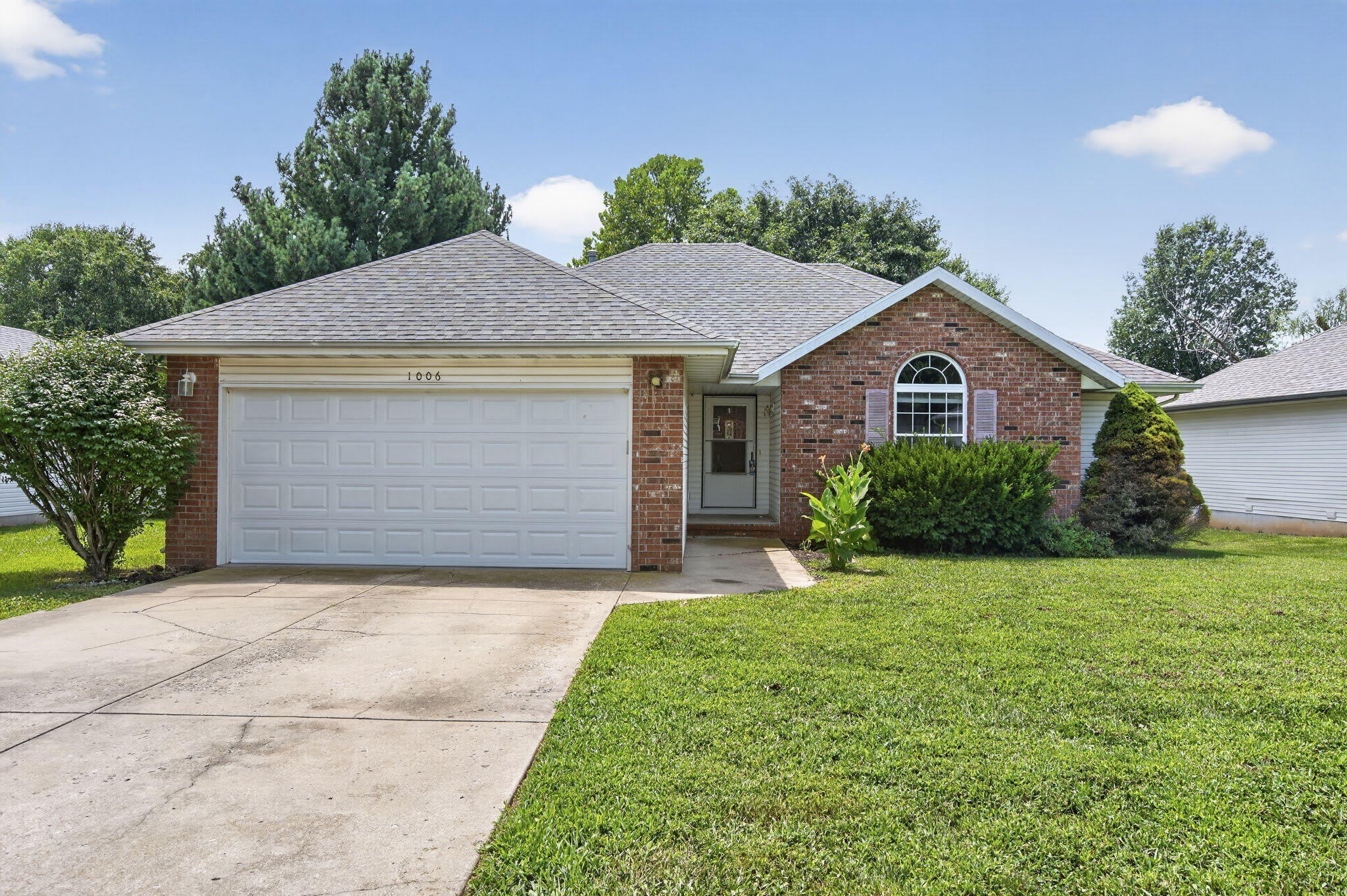 1006 W Cobblefield Way – photo 2