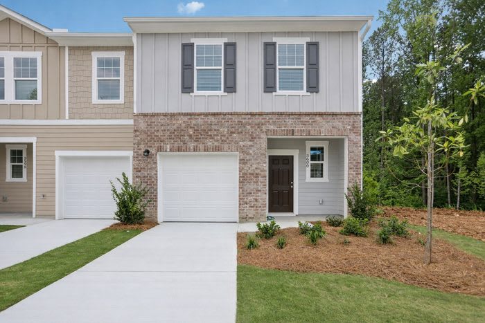 2567 Coventry Street Southwest – photo 1