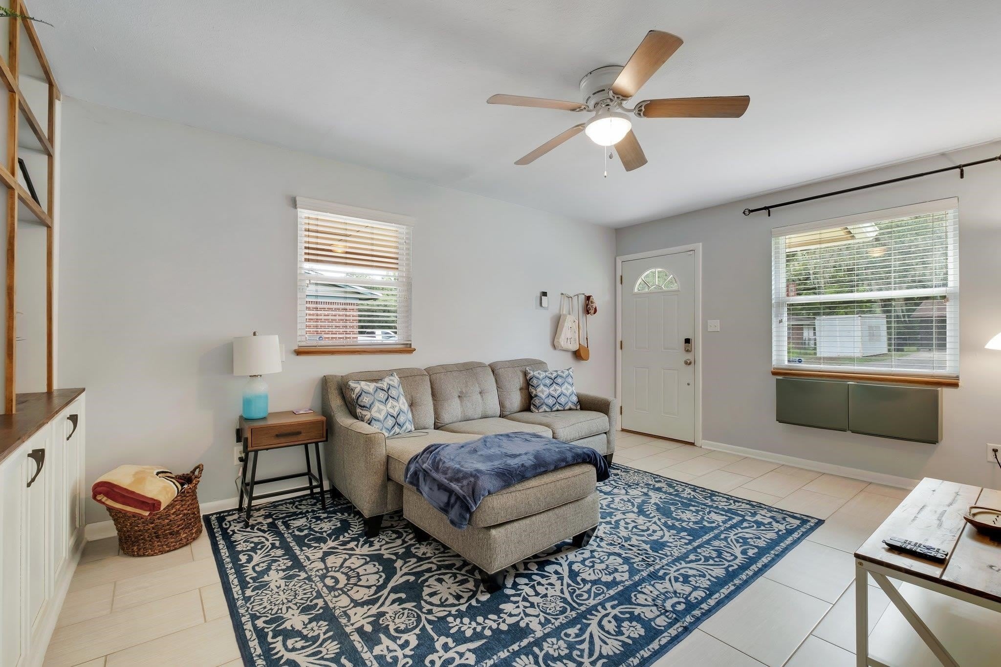 310 Lancaster Drive – photo 5