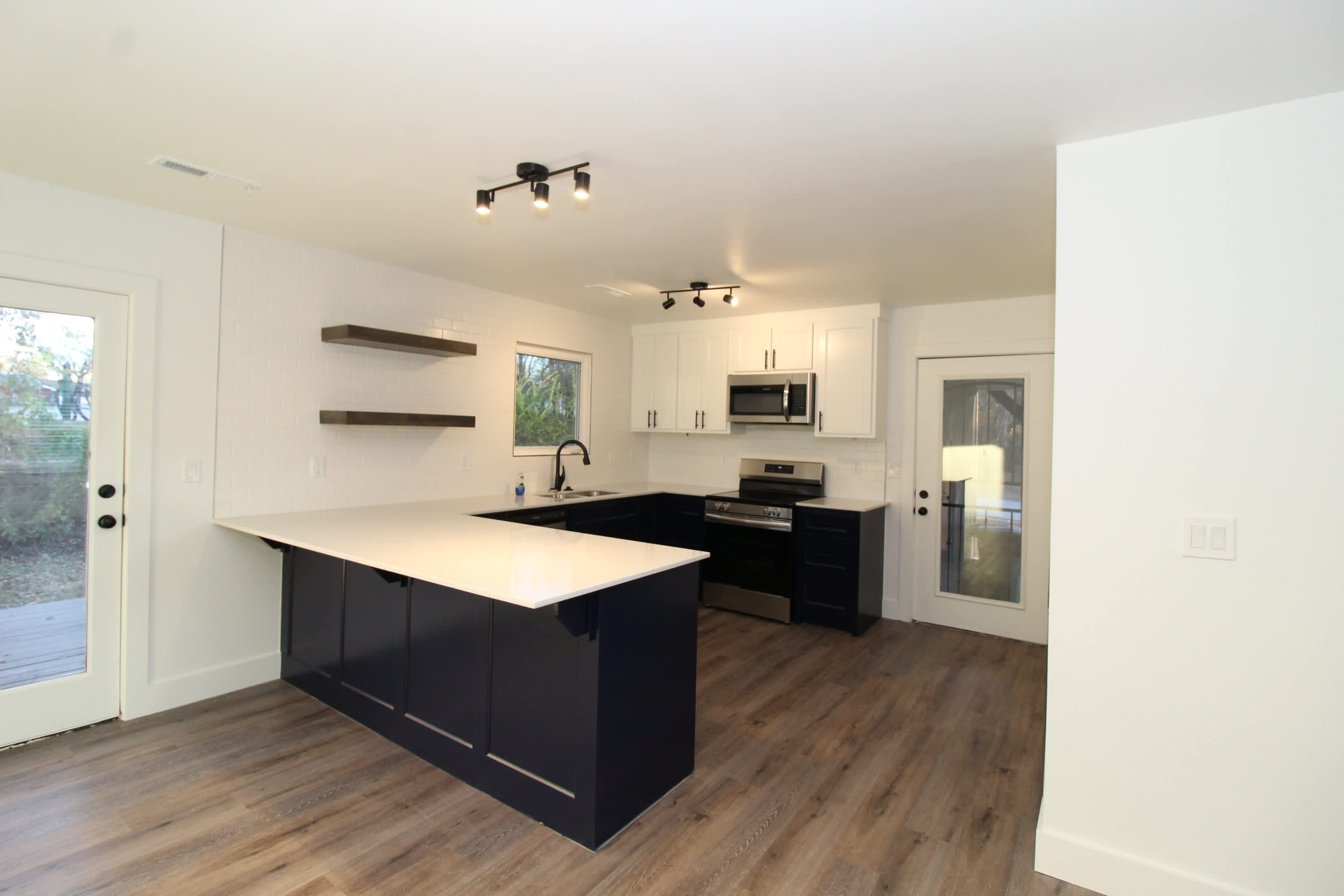 50 East 7th Street – photo 3