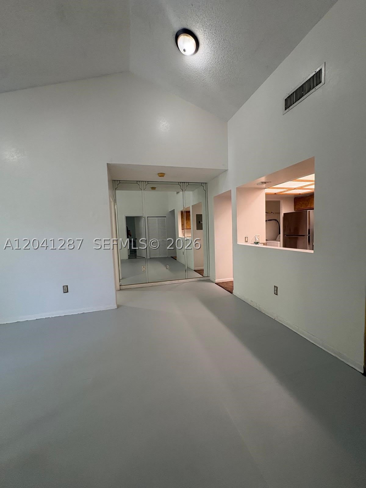201 NW 7th St – photo 4