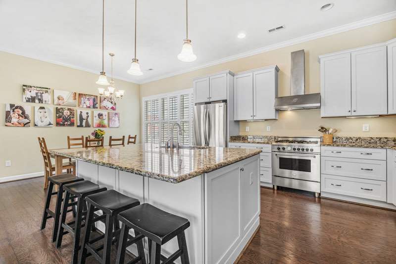 3224 Patrick Henry Drive – photo 3