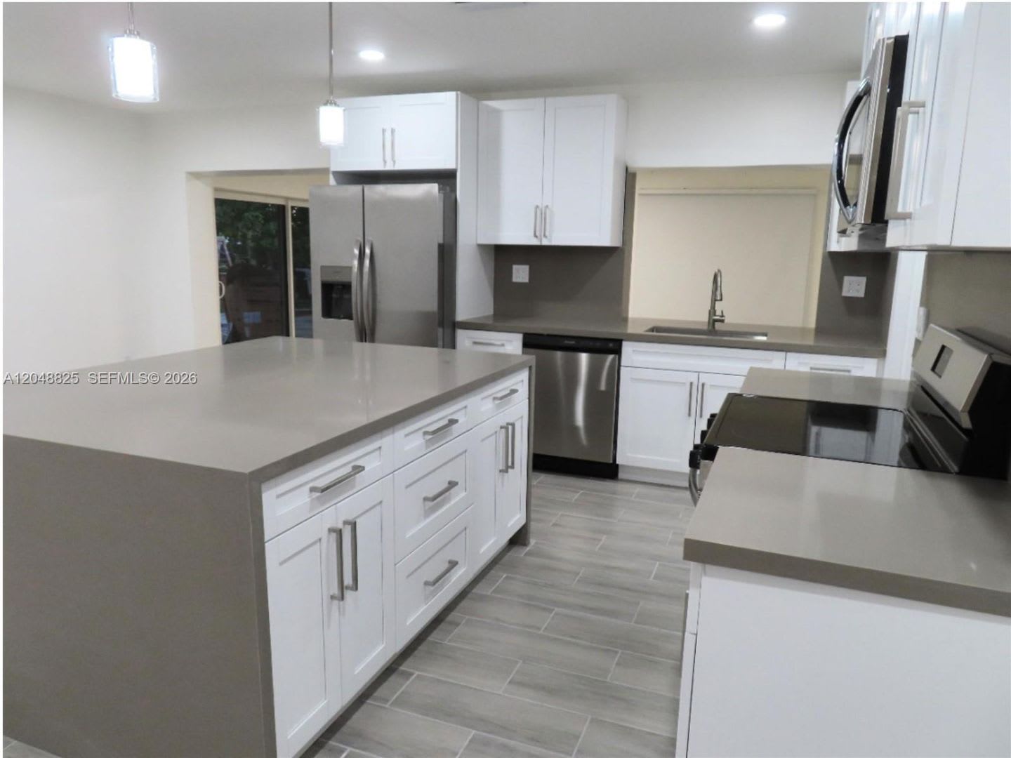 1030 SW 96th Avenue 1030, Miami, FL 33174 – photo 2