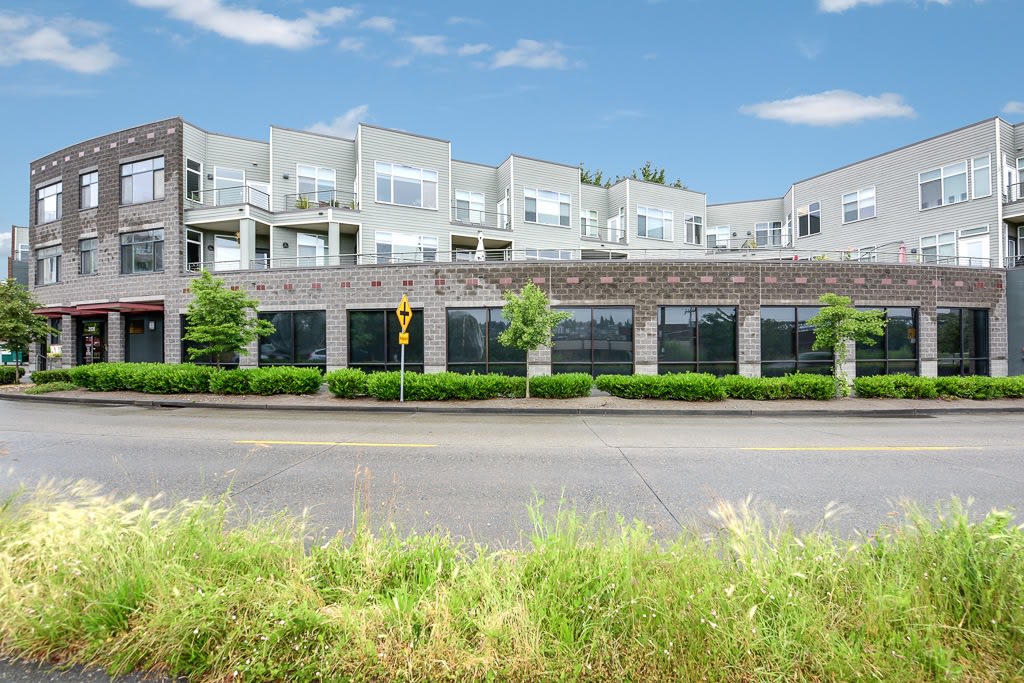 Pacific Pointe Apartments – photo 2