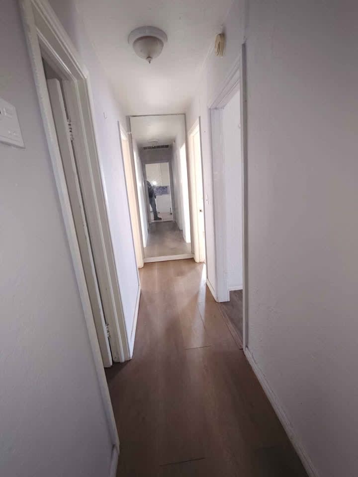 207 E. Chestnut Ave. – photo 2