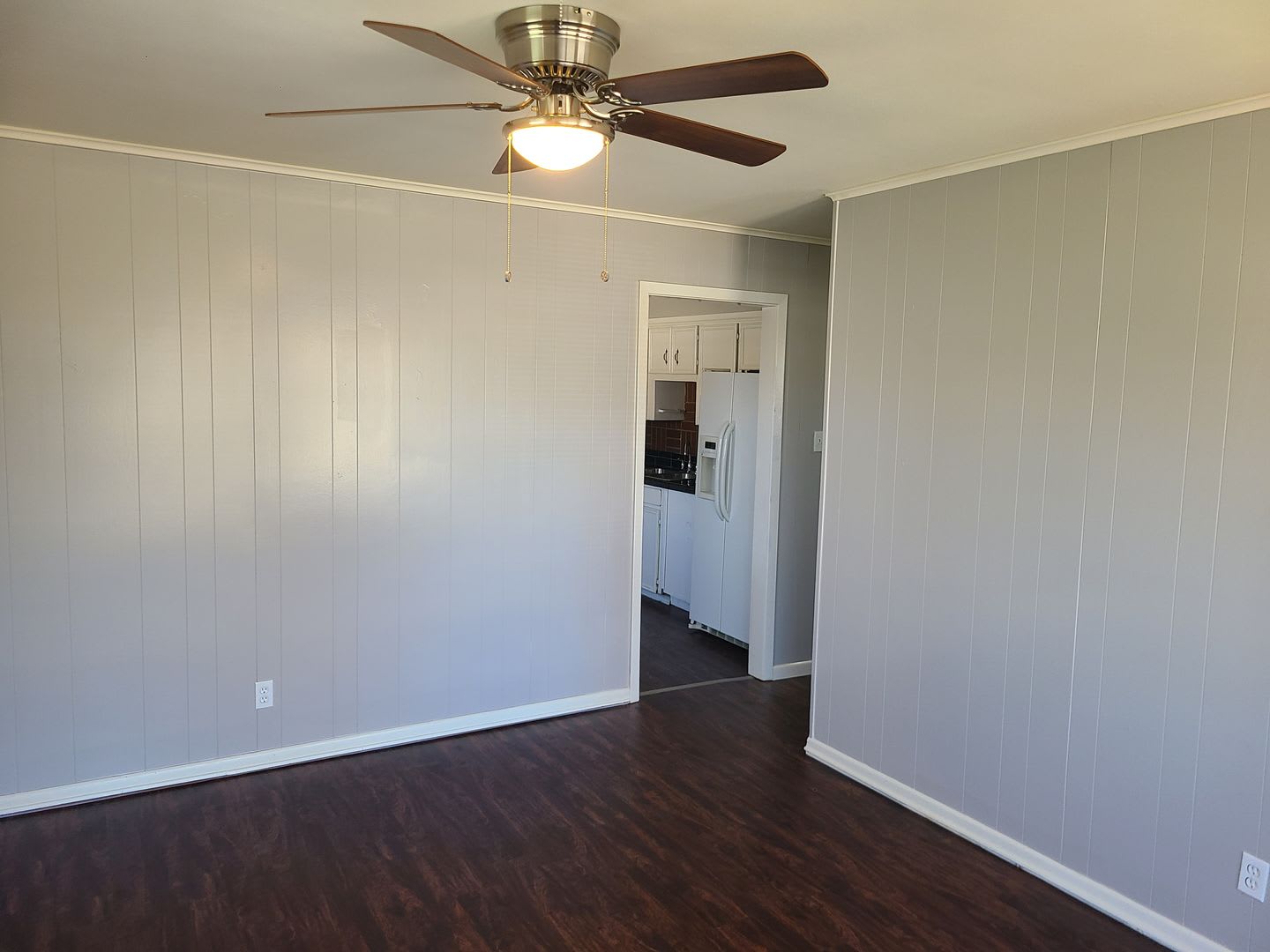 QUESTIONS PLEASE – photo 2