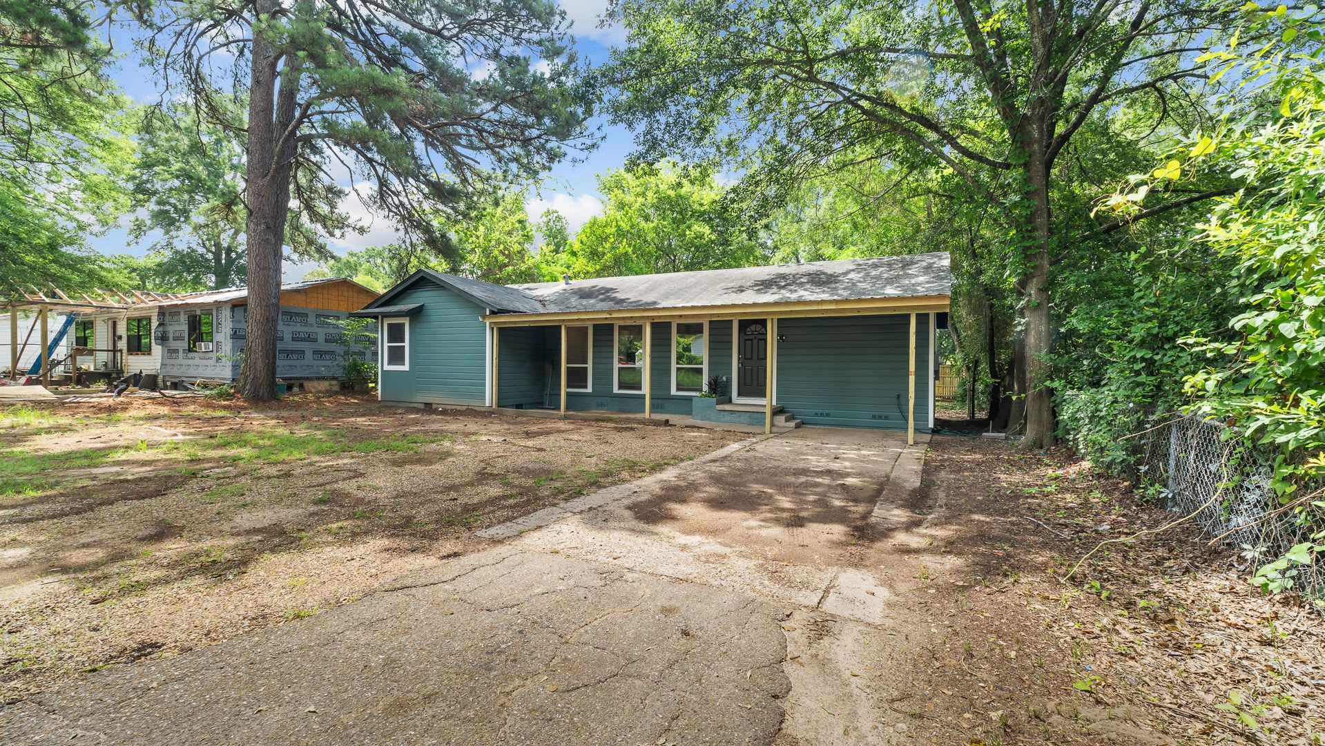 Beautifully Renovated Home – photo 2