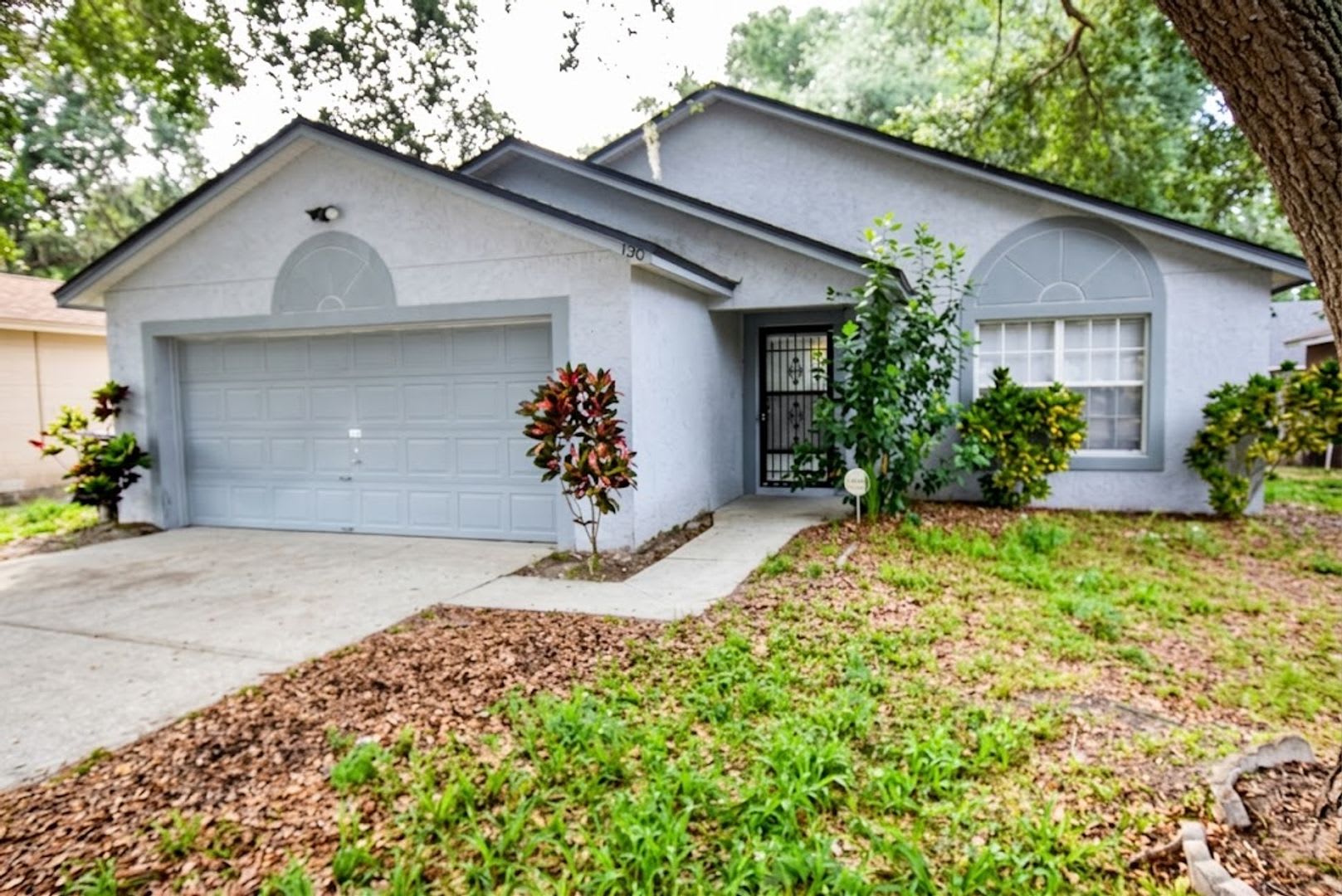 Recently Renovated 3 Bed 2 Bath Home for Rent in Apopka, FL! Move in August 10th – photo 2