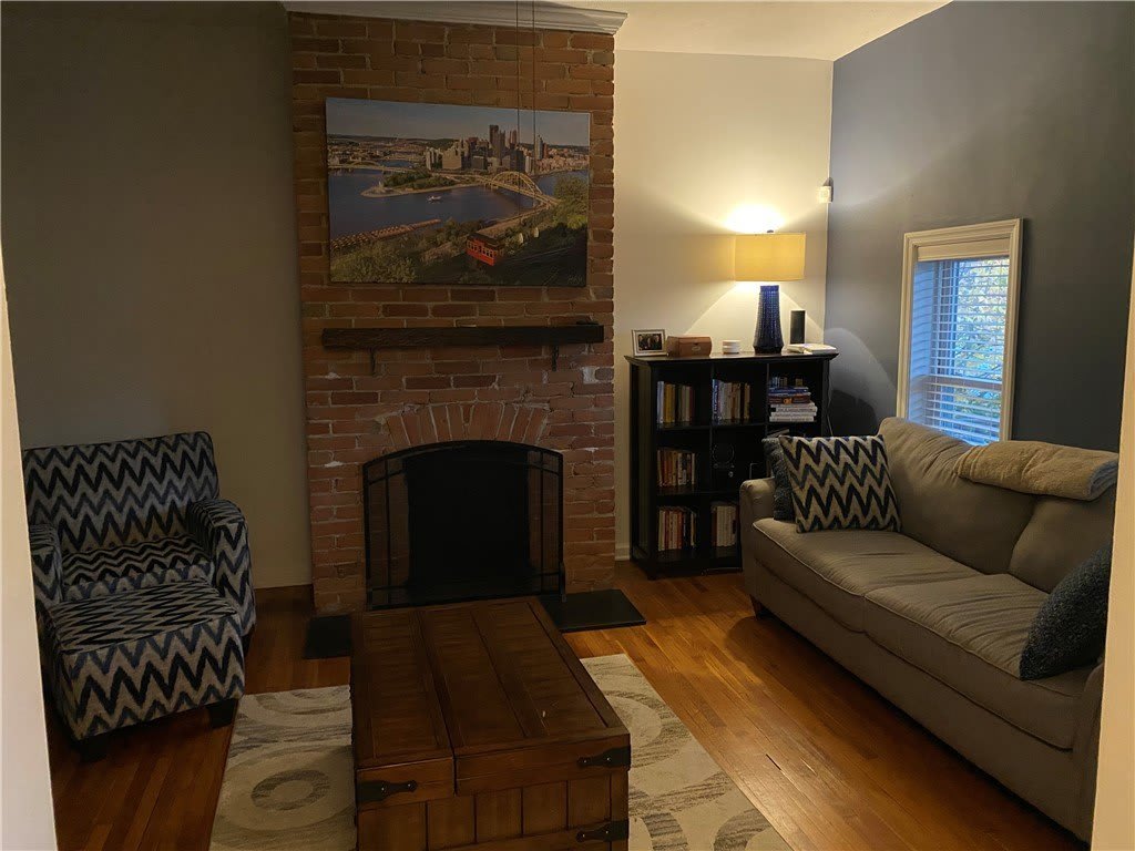 221 Ulysses St – photo 5