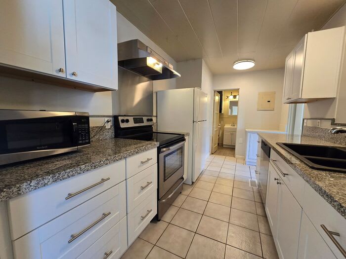 326 West 11th Street – photo 5
