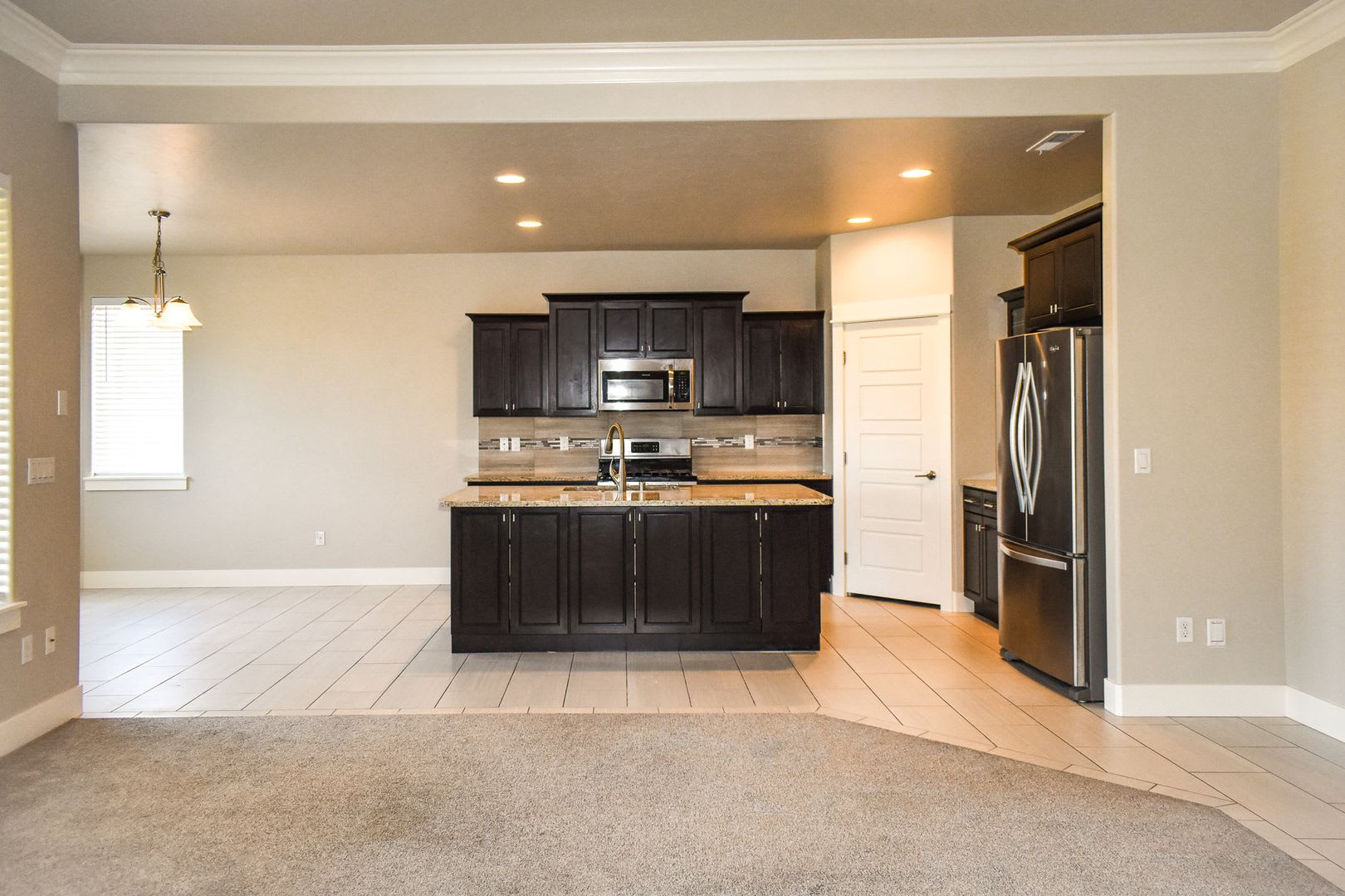 Single-Story Home in Horn Rapids Golfing Community – photo 5