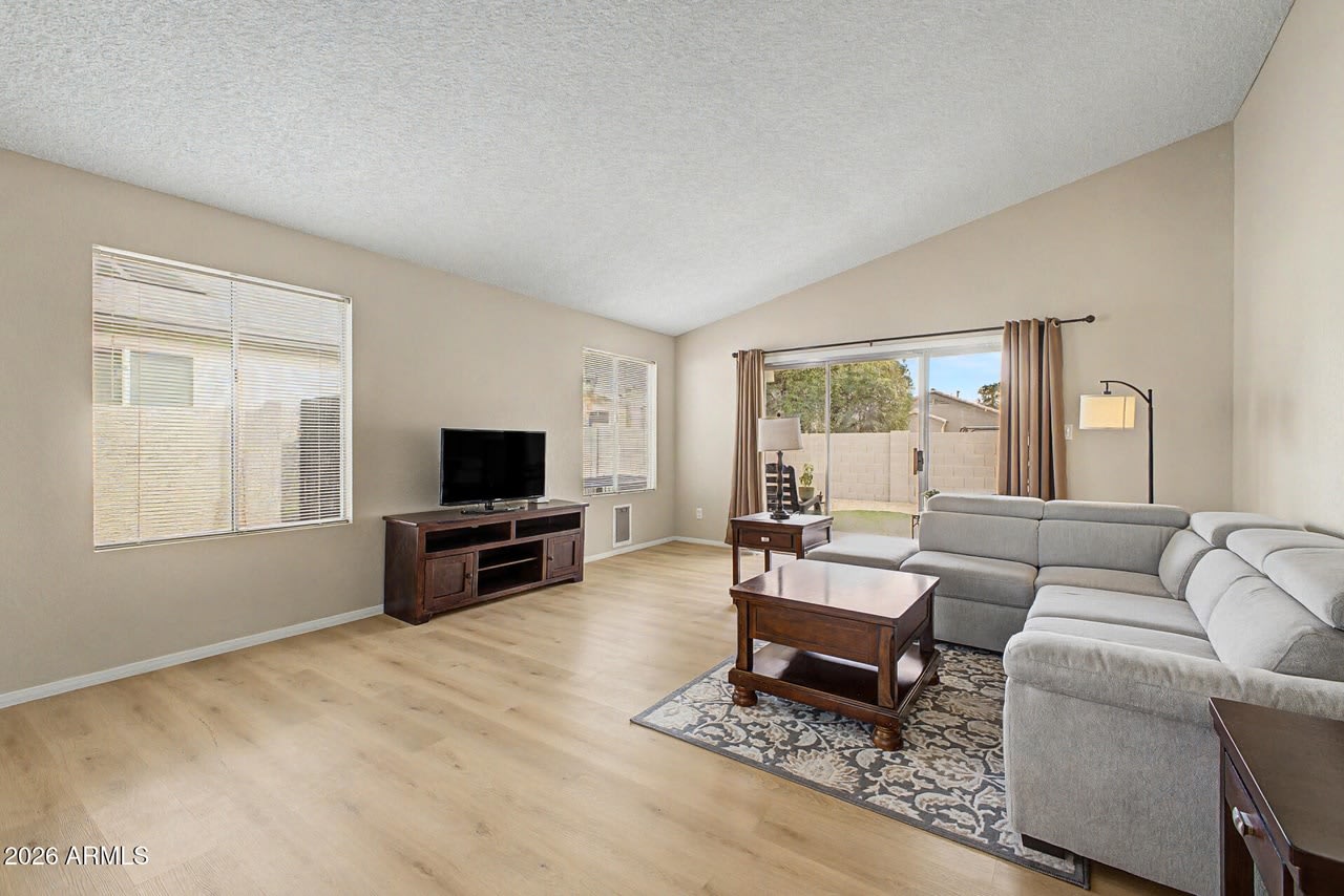3109 E Siesta Ln – photo 4