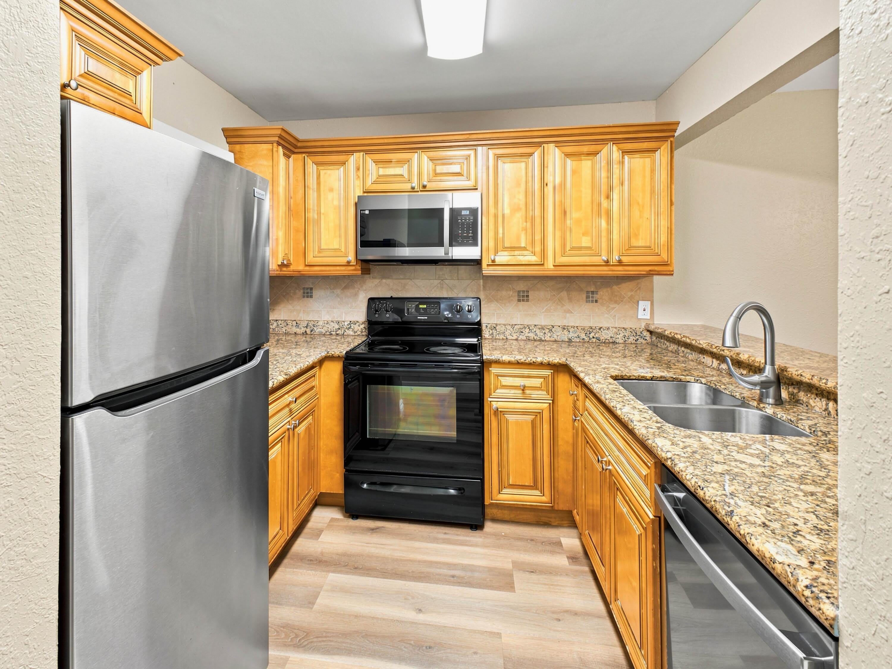 1601 Balfour Point Drive – photo 4