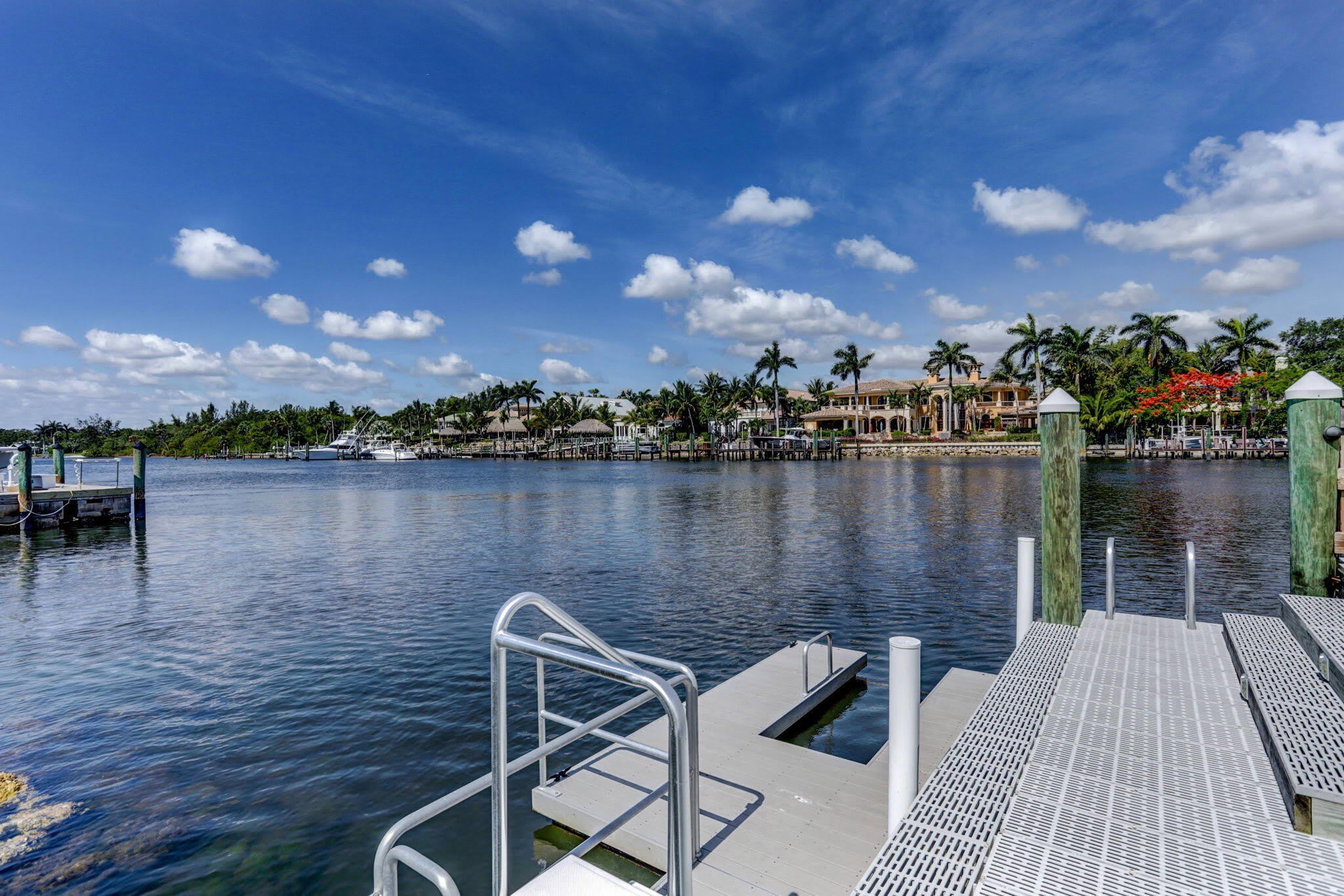 834 Bay Colony Drive S – photo 4