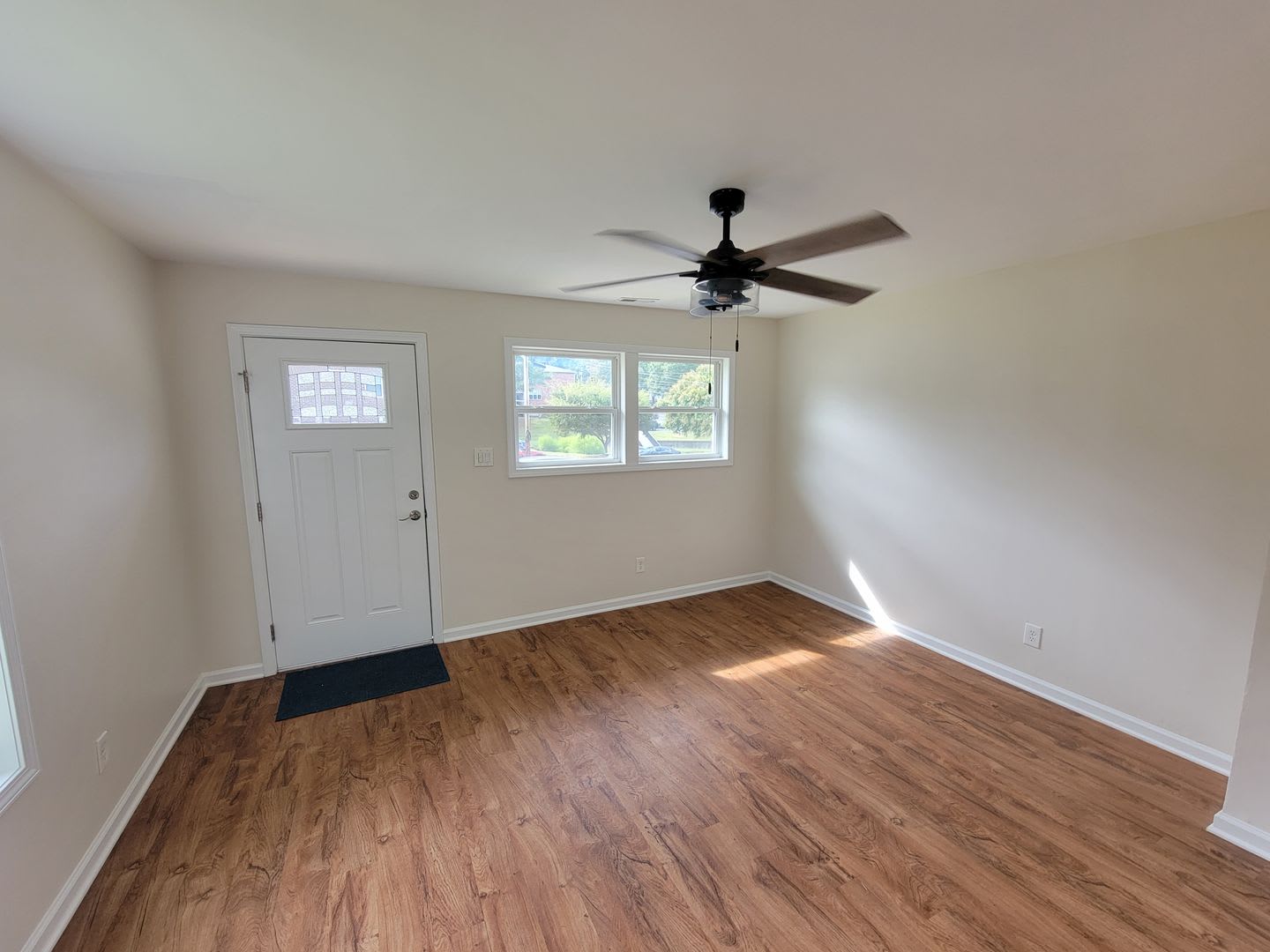 2 Bedroom House – photo 2