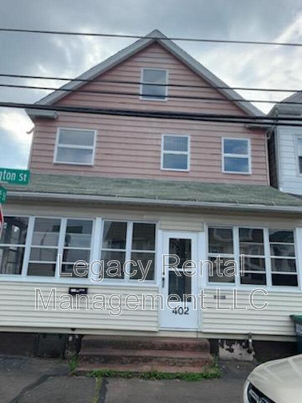 402 Washington Street – photo 1