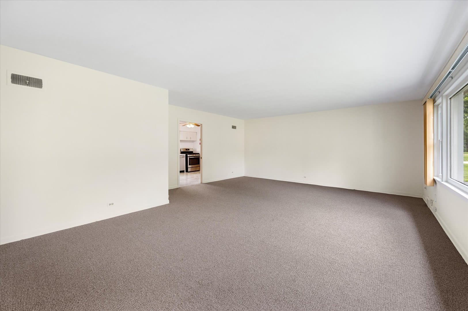 429 S Stratford Avenue – photo 5