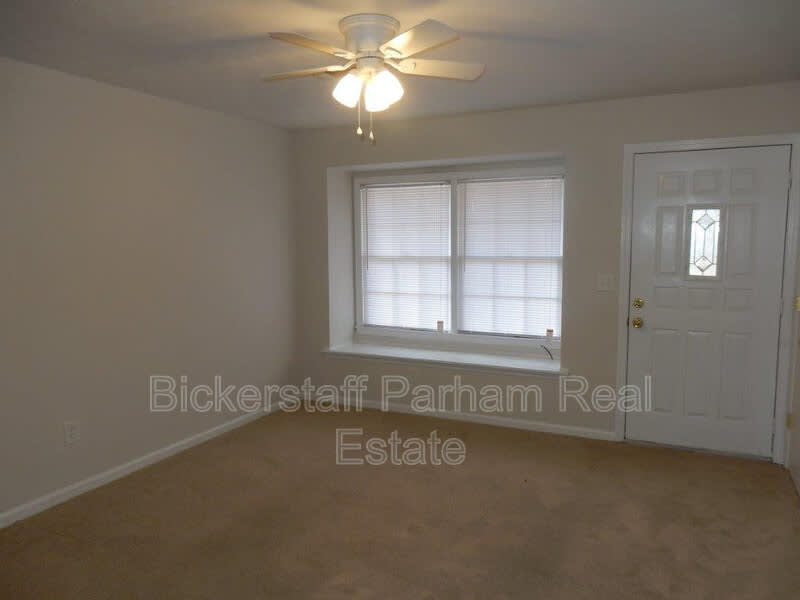 8110 Trafalgar Way – photo 2