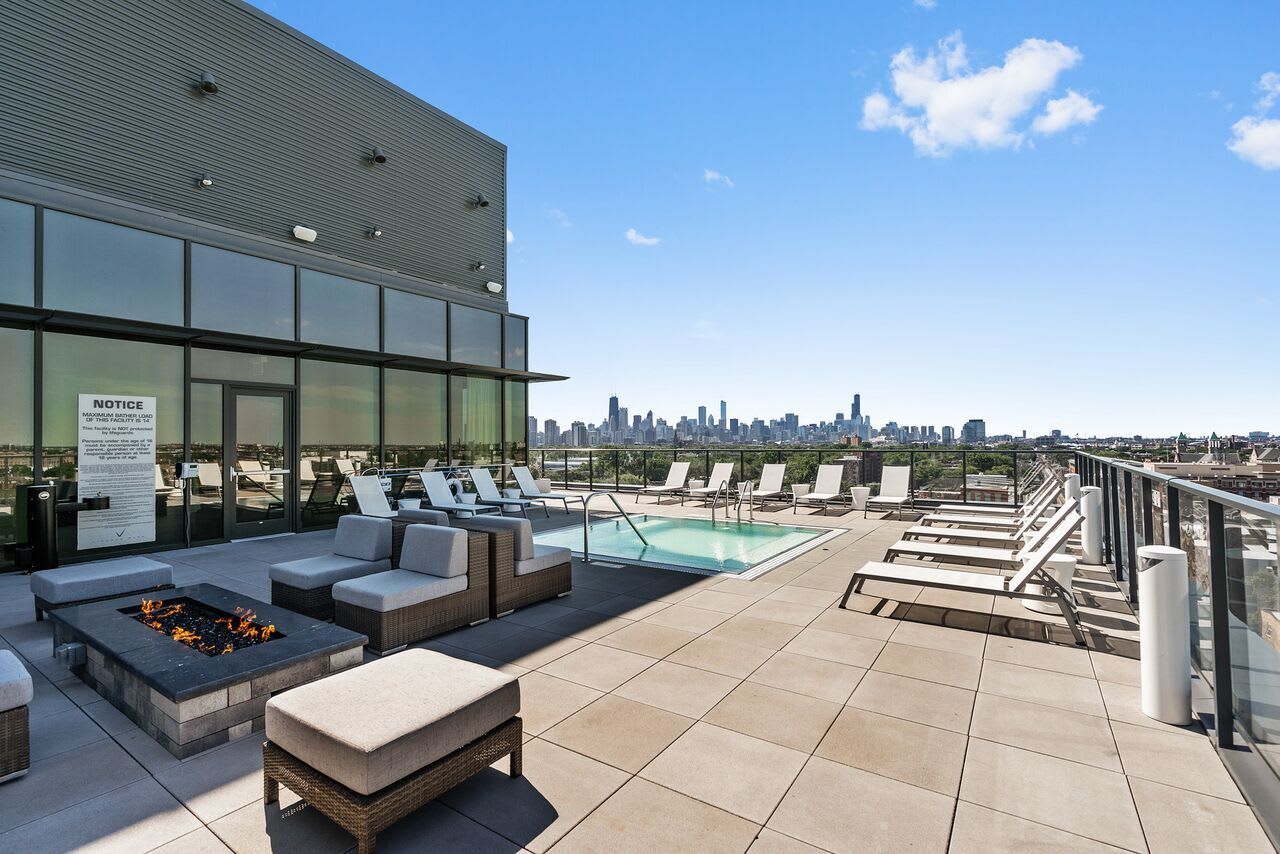 Elevate Lincoln Park Apartments – photo 3