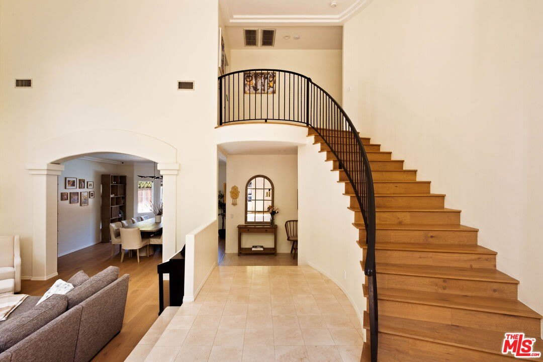 5150 Bellaire Ave – photo 4