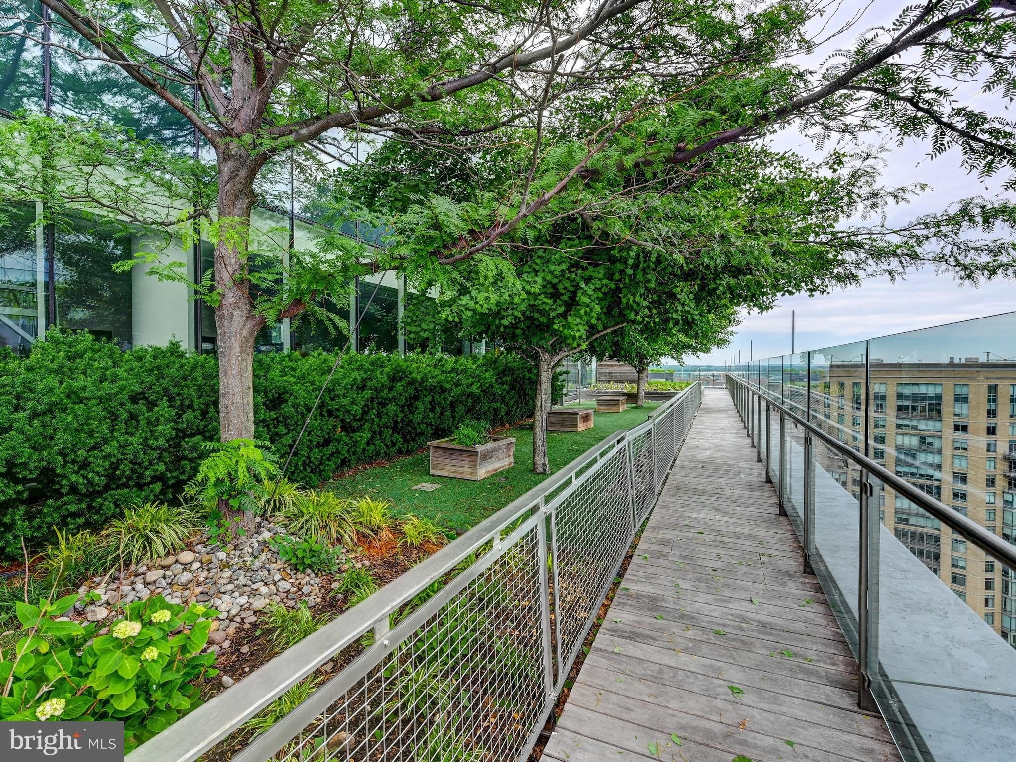 300 International Drive – photo 4