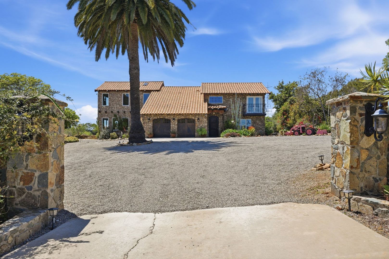 Luxury Custom Remodeled Home With Ocean Mesa Views On 4 4 Acres In Elfin Forest Private Resort Style Living – photo 2