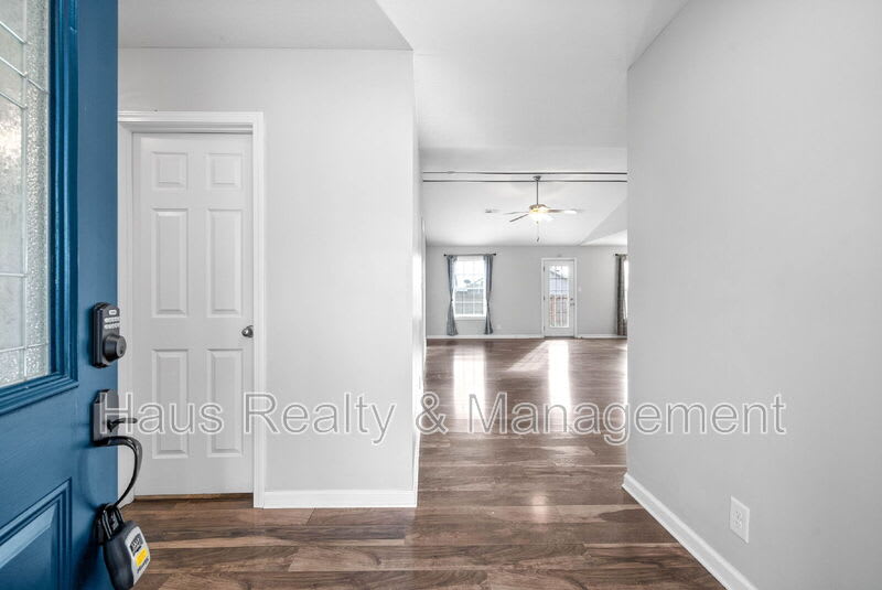 935 Hugh Hunter Rd – photo 4