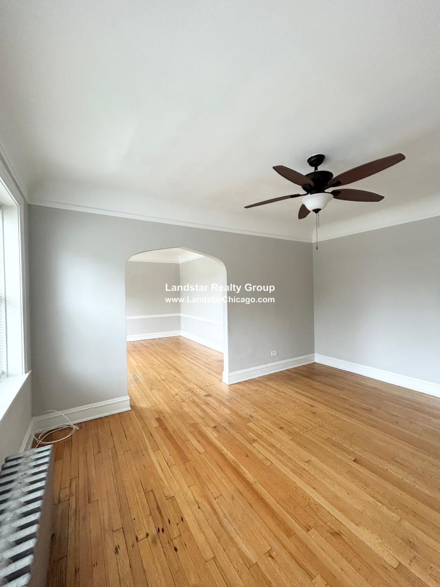 2905 North Kilbourn Ave. – photo 4