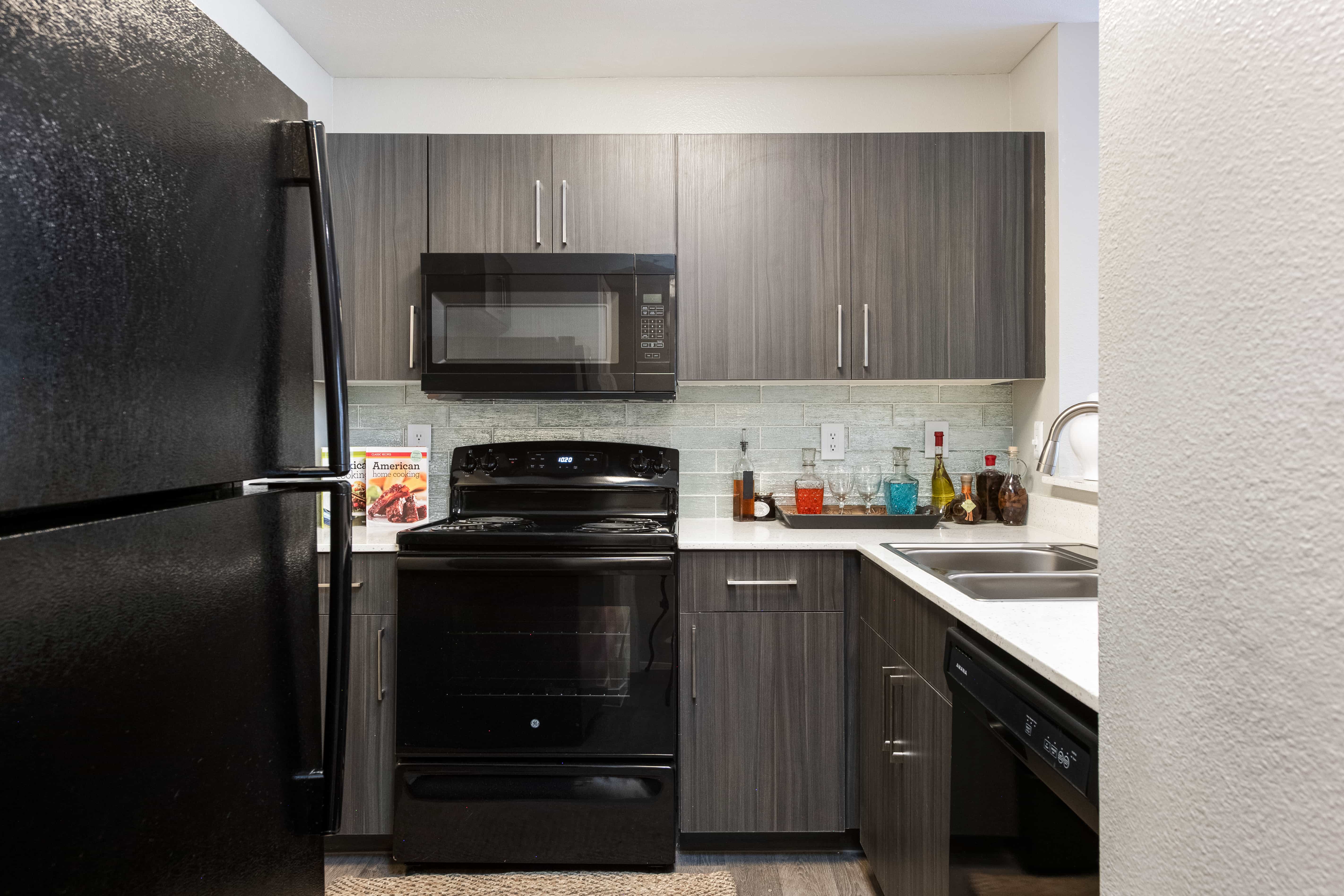 Boulevard @4201 Apartments – photo 1