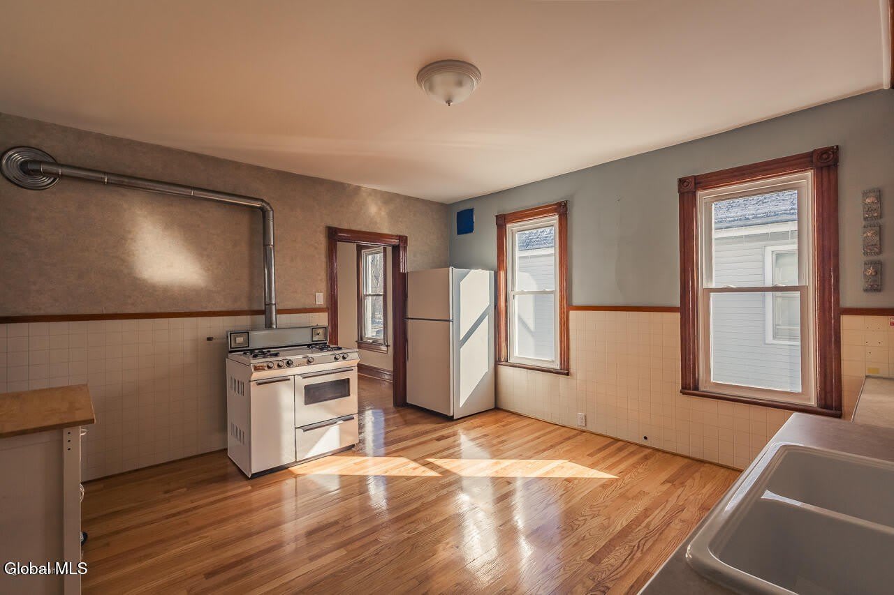 65 Van Derveer Street – photo 4