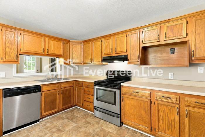 1556 20th Avenue – photo 3