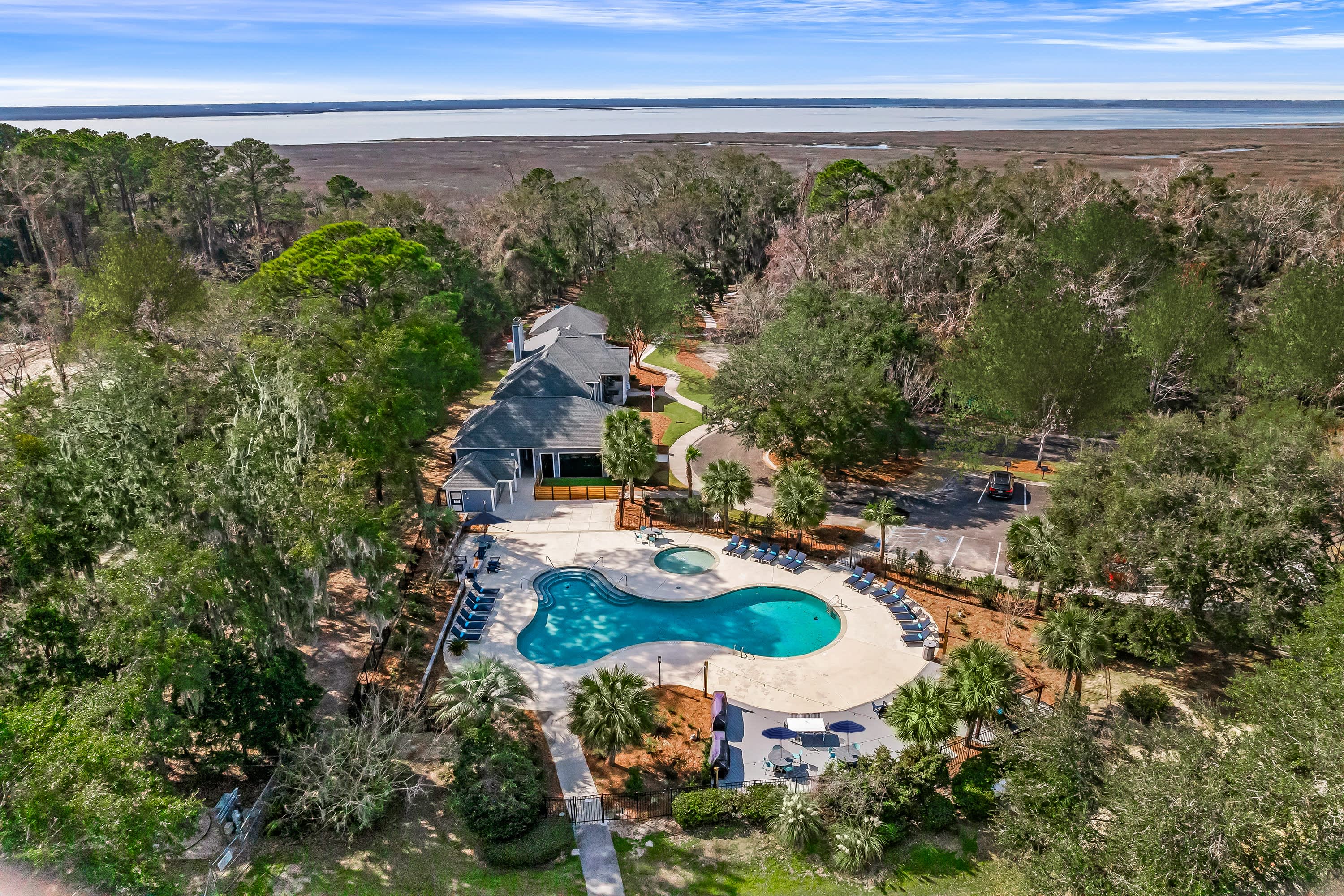 Views at River Bend – photo 1