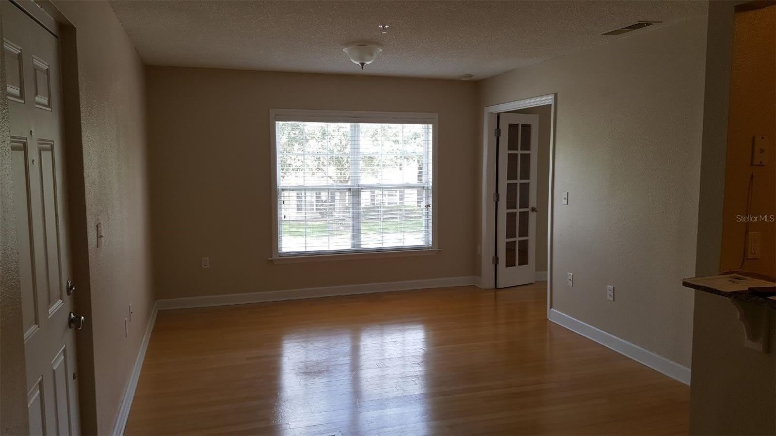 2035 DIXIE BELLE Drive – photo 2